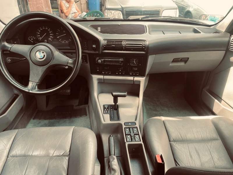 BMW 525 Уникат, снимка 8 - Автомобили и джипове - 48556653