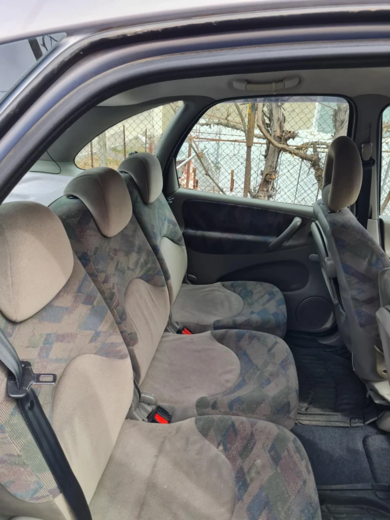 Citroen Xsara picasso, снимка 6 - Автомобили и джипове - 49509745