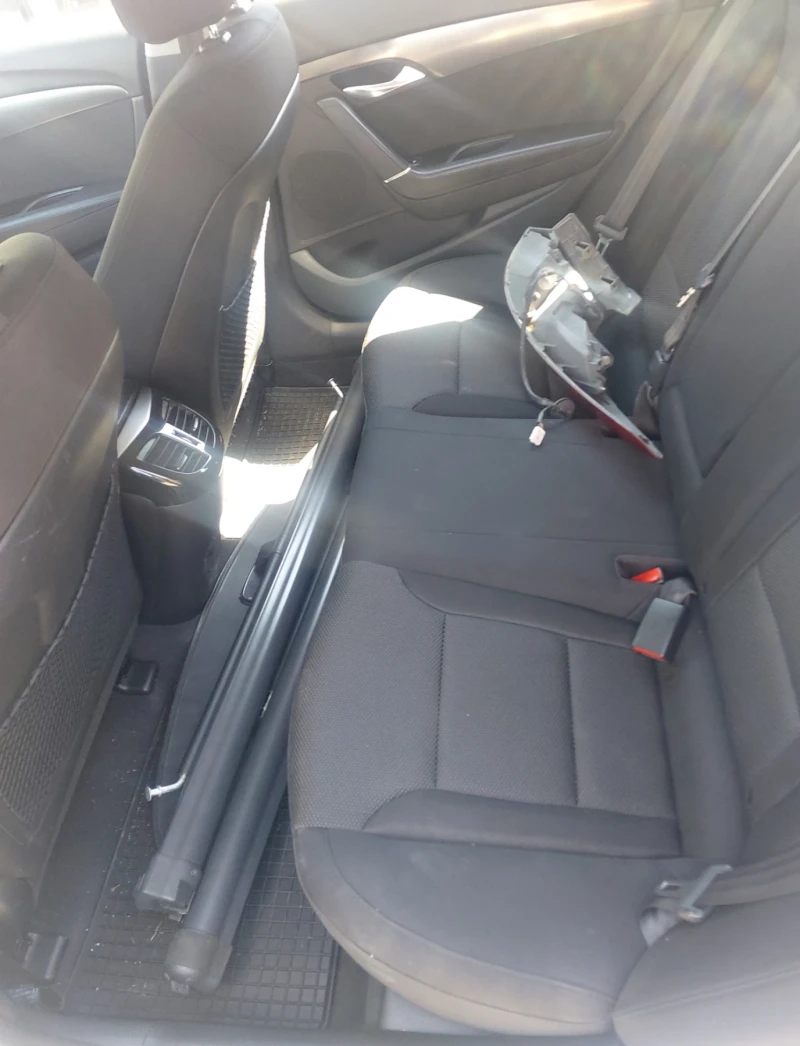 Hyundai I40, снимка 9 - Автомобили и джипове - 51632328