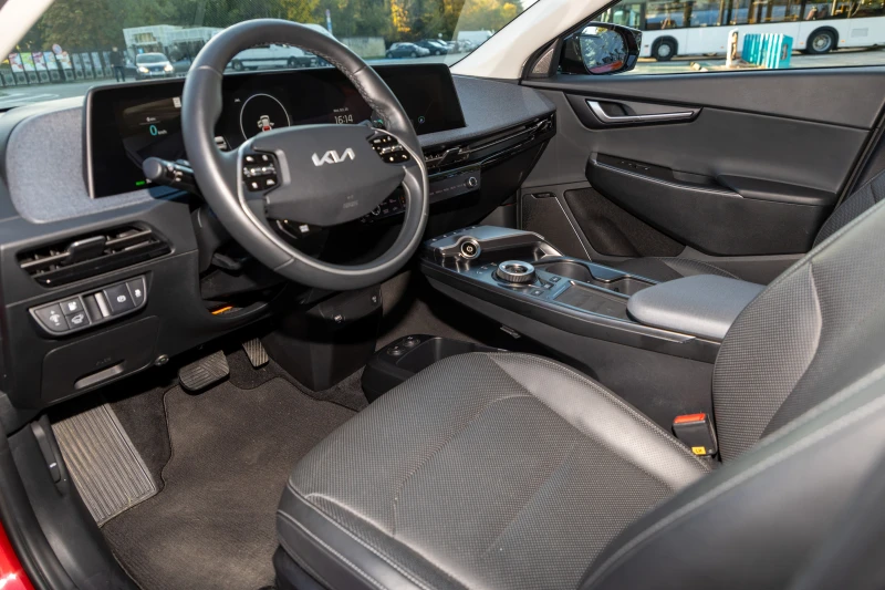 Kia EV6 WIND AWD на ТОП ЦЕНА и с гаранция!!!, снимка 13 - Автомобили и джипове - 52668682