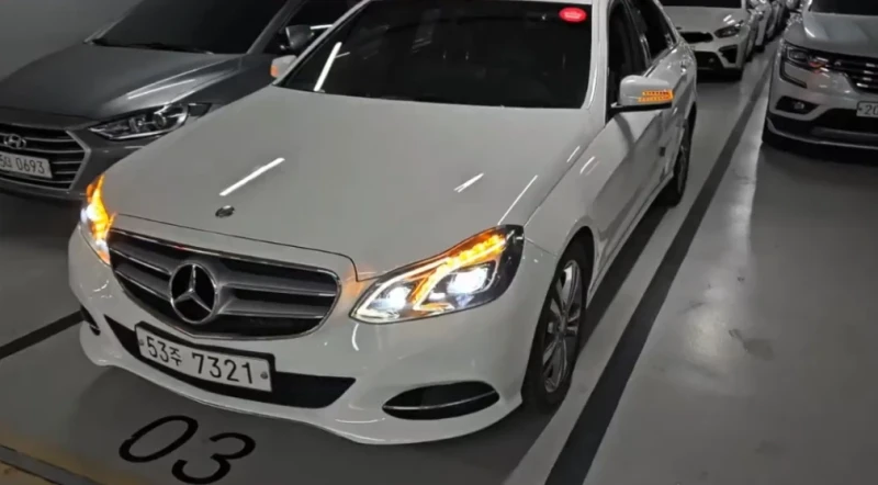 Mercedes-Benz E 220 ОЧАКВАН ВНОС 100 000КМ РЕАЛНИ ВИДЕО , снимка 2 - Автомобили и джипове - 53486962