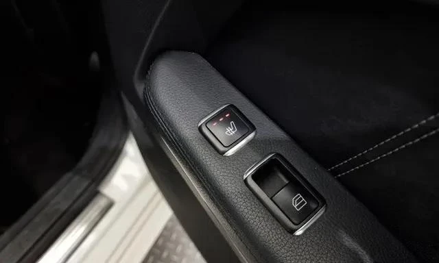 Mercedes-Benz E 220 ОЧАКВАН ВНОС 100 000КМ РЕАЛНИ ВИДЕО , снимка 16 - Автомобили и джипове - 53486962