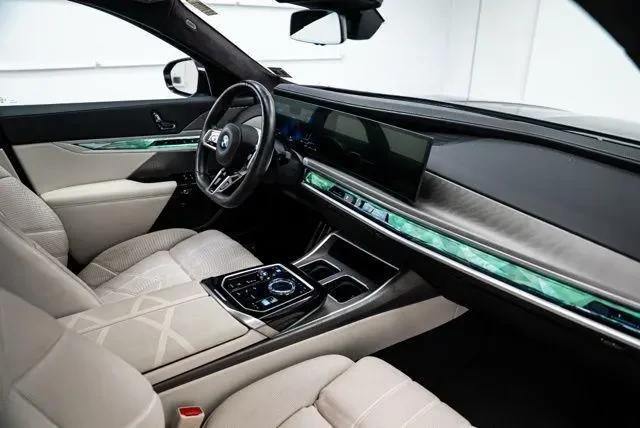 BMW 760 i Xdrive, снимка 13 - Автомобили и джипове - 54434012