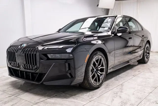 BMW 760 i Xdrive, снимка 3 - Автомобили и джипове - 54434012