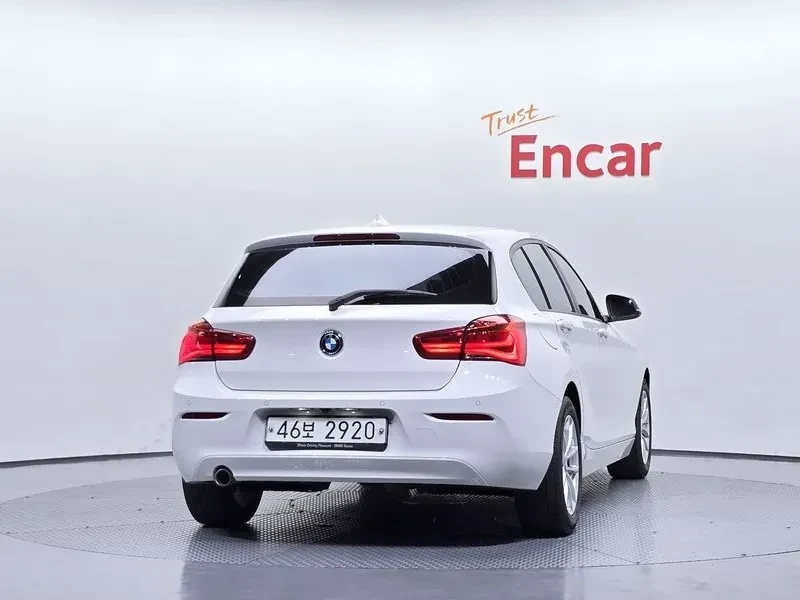 BMW 118 1.8d, снимка 4 - Автомобили и джипове - 55348376