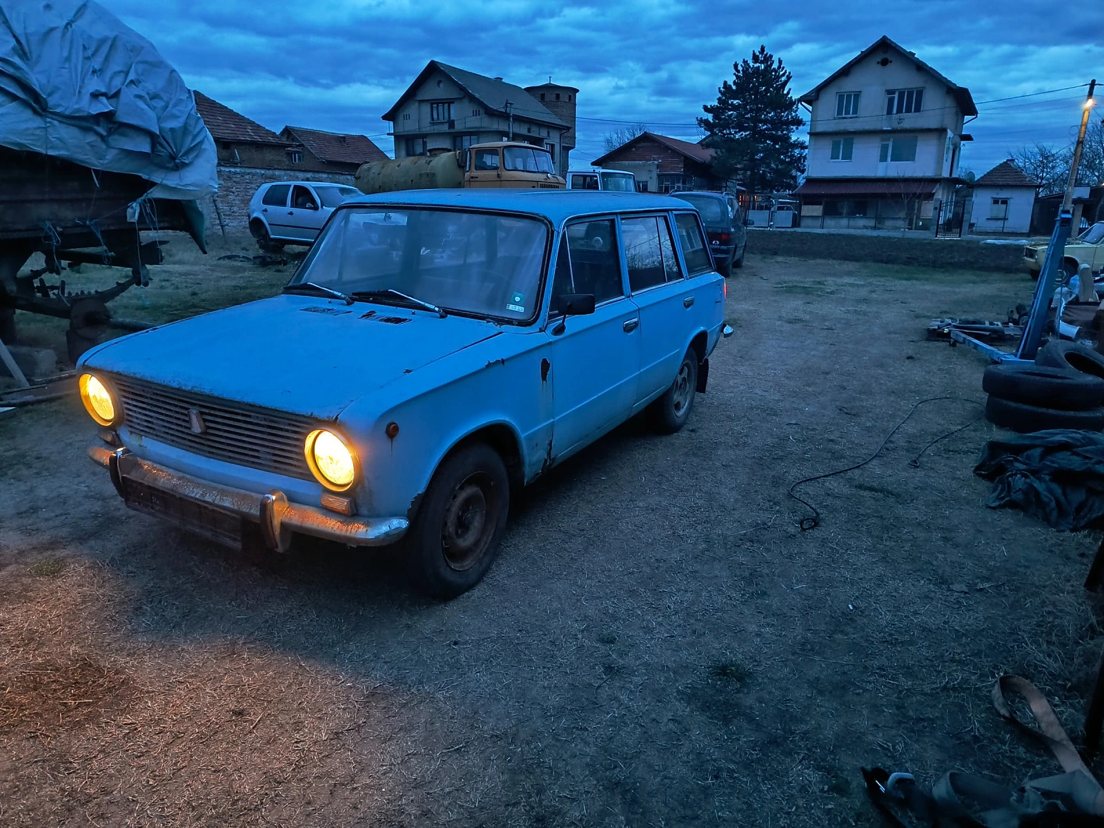 Lada 2102 Комби - изображение 4