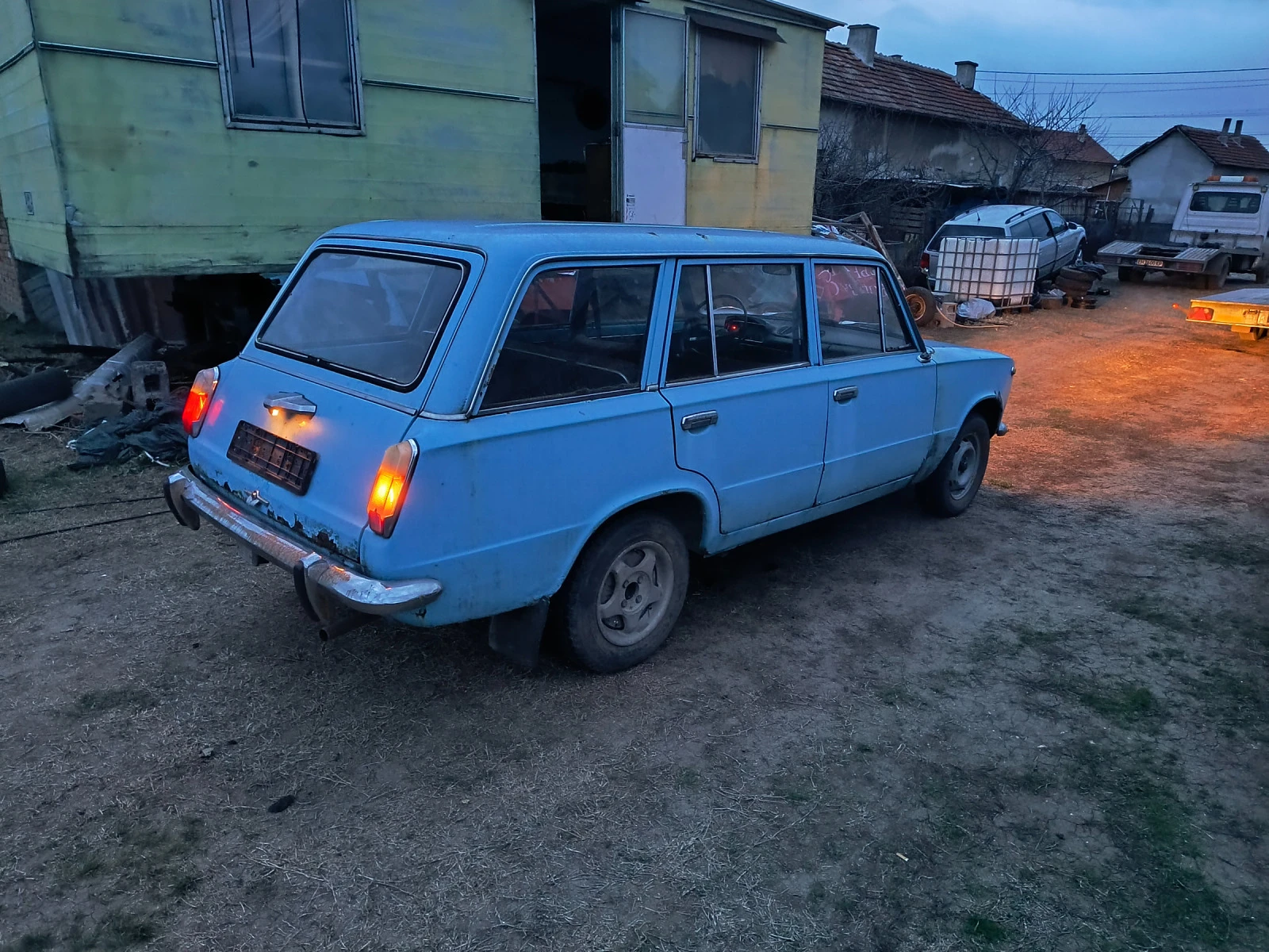 Lada 2102 Комби - изображение 2