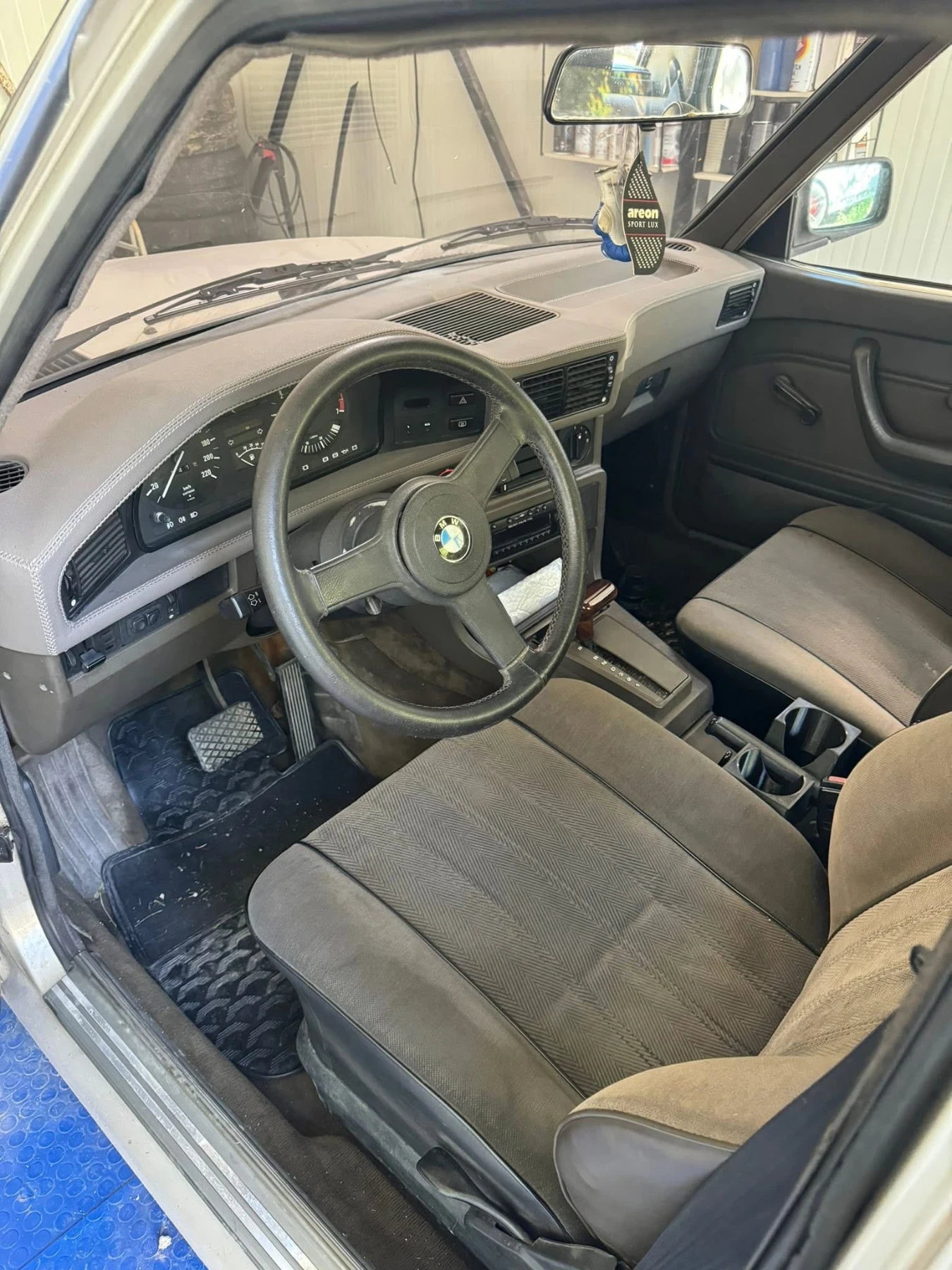 BMW 520  - изображение 10