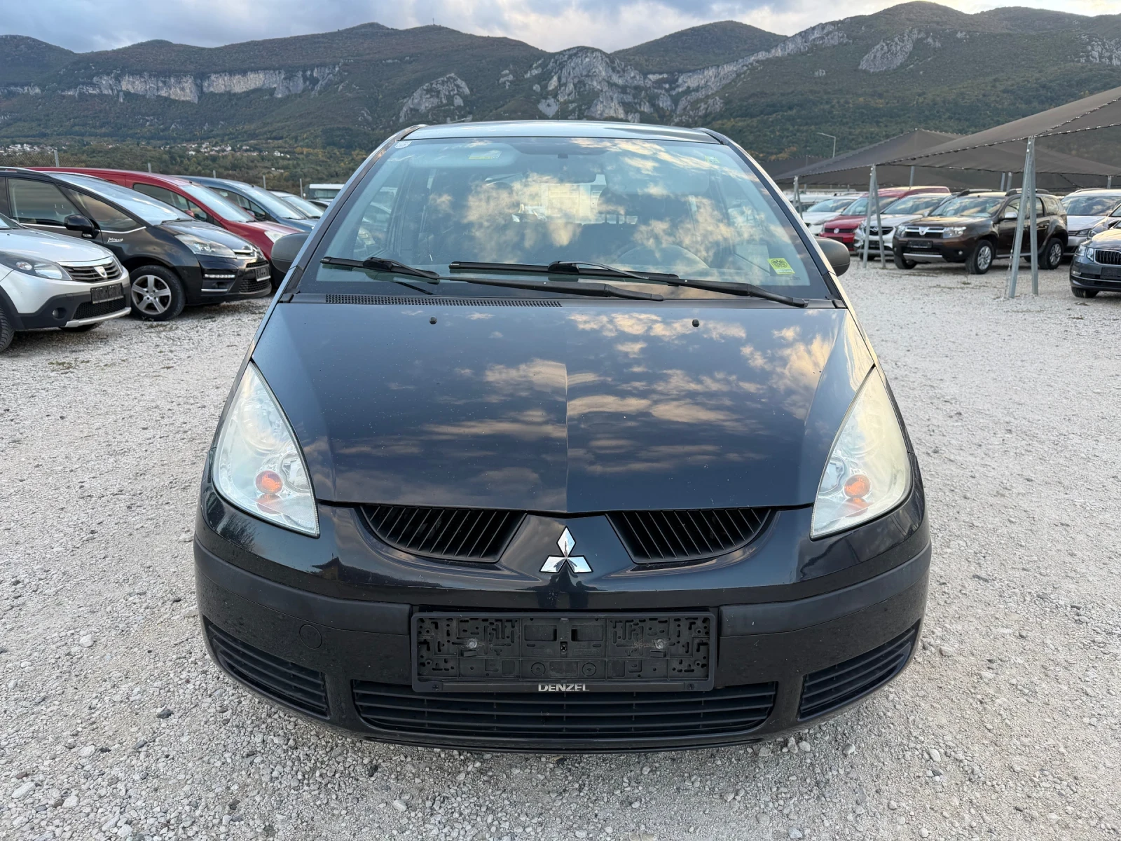 Mitsubishi Colt 1.1/75кс Климатик - изображение 2