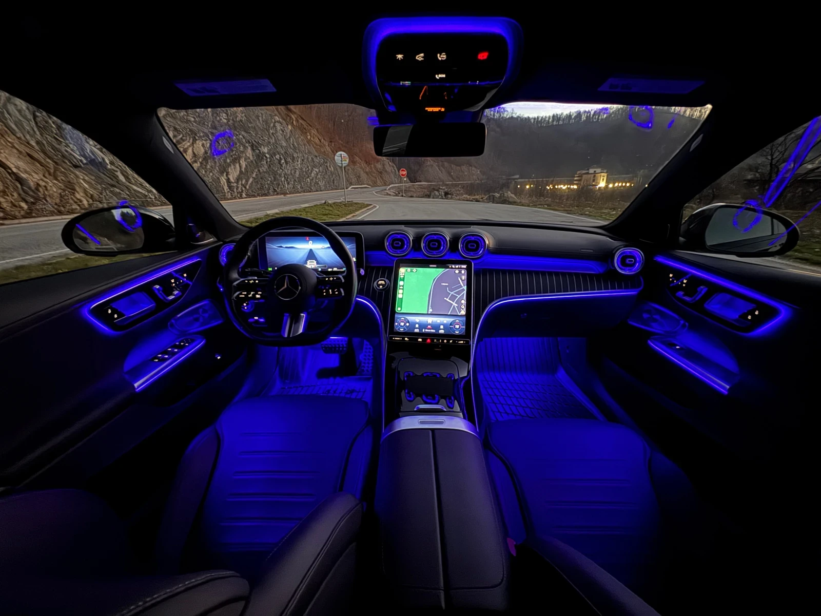 Mercedes-Benz C 300 AMG LINE 4matic - изображение 9