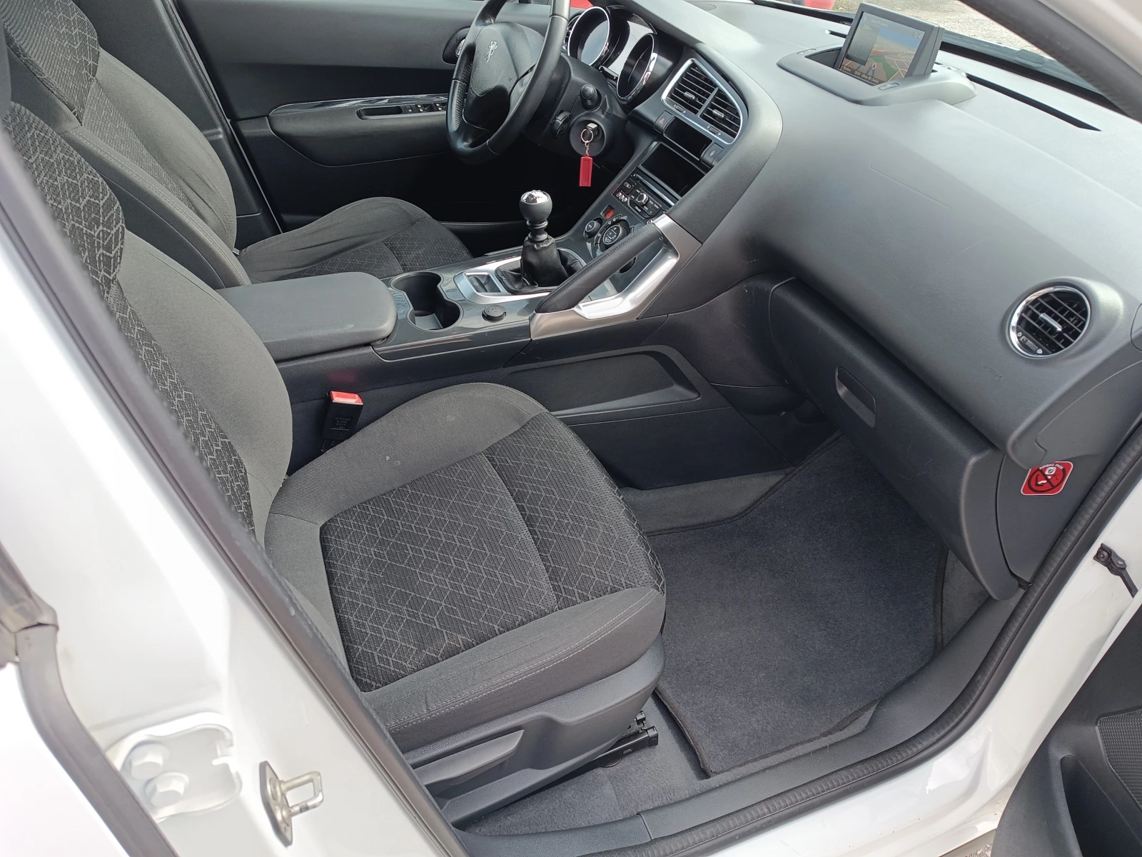 Peugeot 3008 1.6HDI Euro 6B | Mobile.bg � ����������� 14