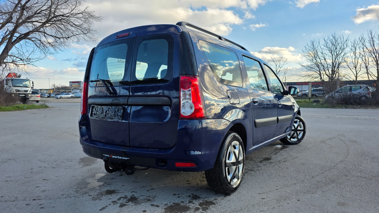Dacia Logan 1.6i/87hp/УНИКАТ/FACE LIFT, снимка 4 - Автомобили и джипове - 53750776