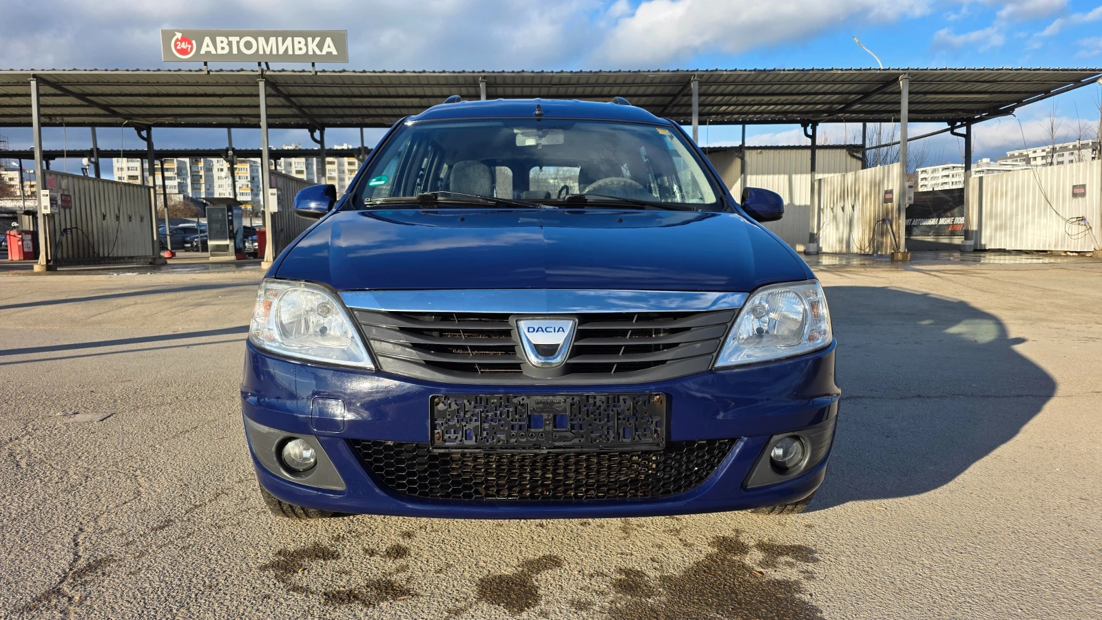 Dacia Logan 1.6i/87hp/УНИКАТ/FACE LIFT, снимка 2 - Автомобили и джипове - 53750776