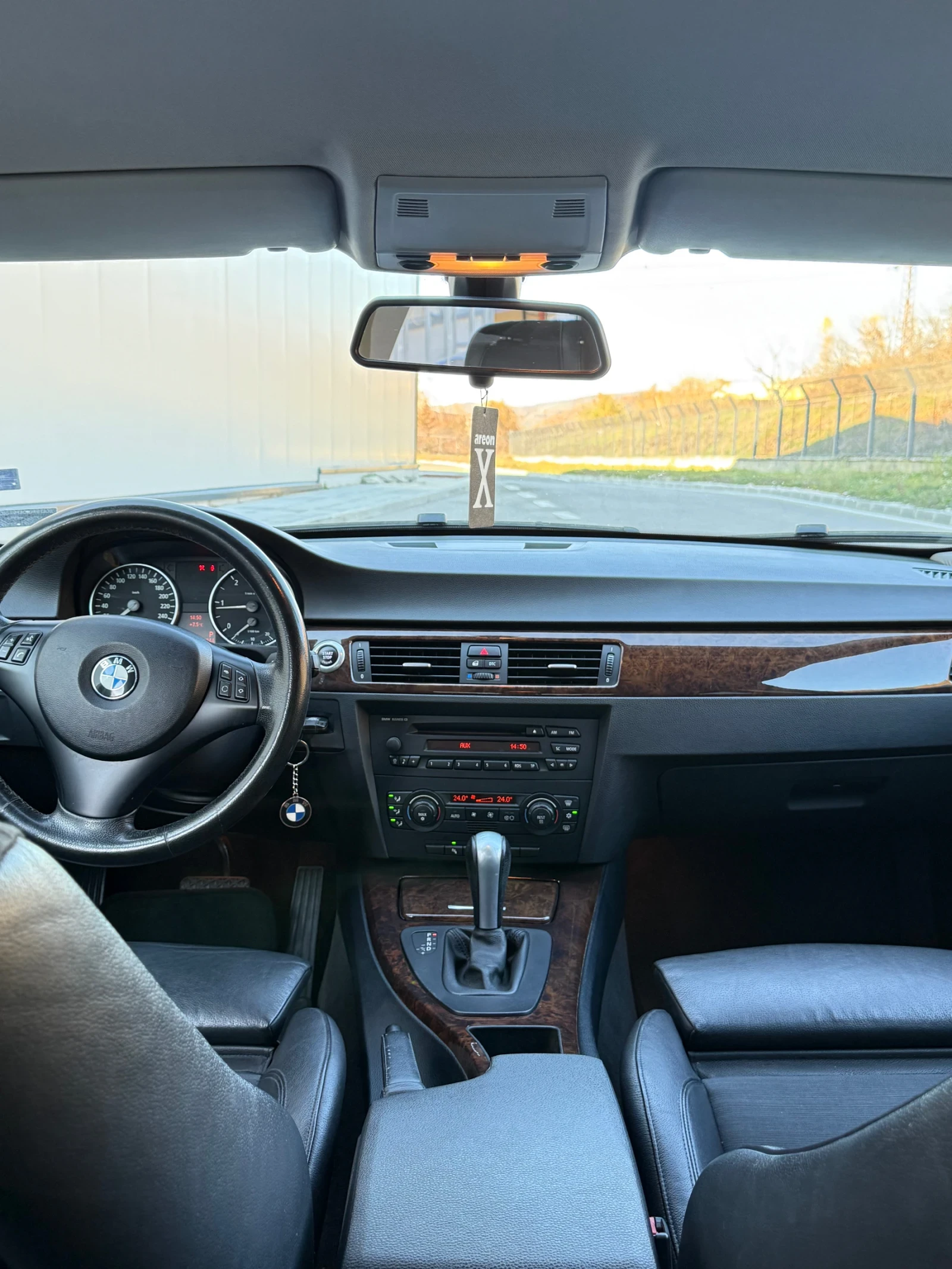 BMW 320, снимка 8 - Автомобили и джипове - 54090044