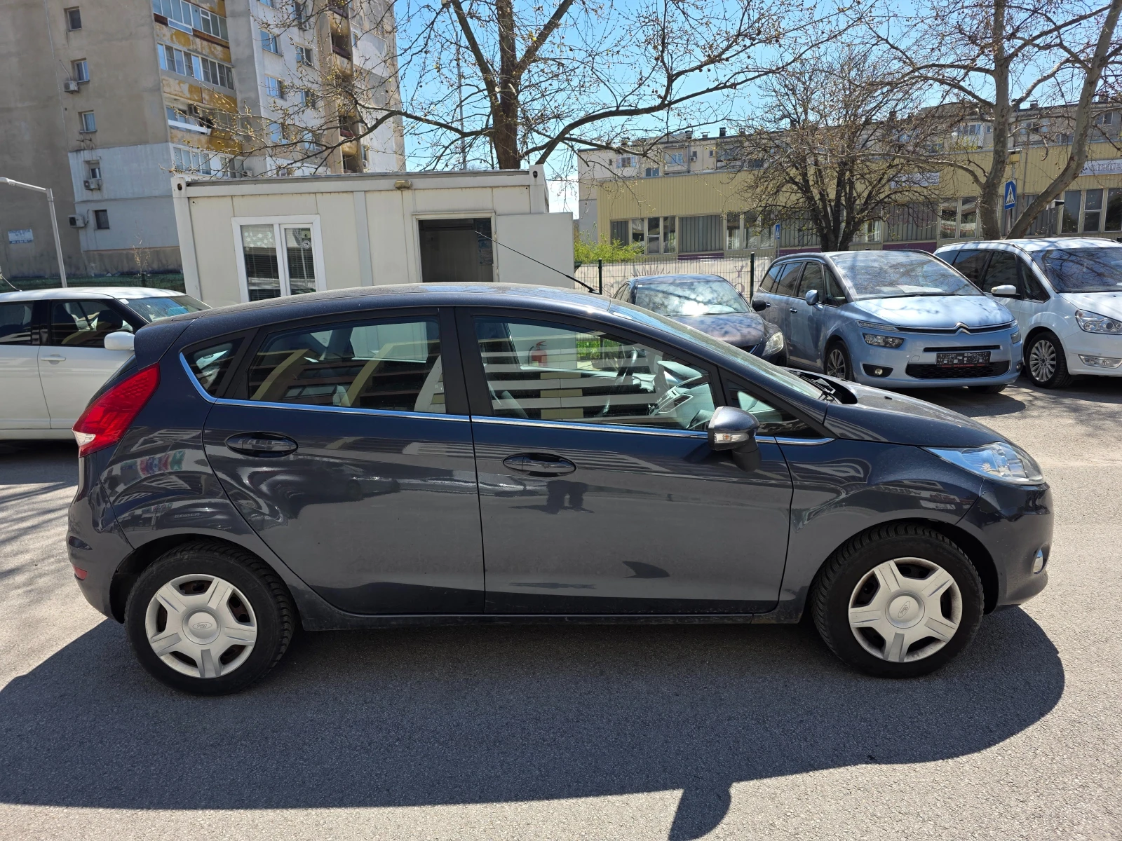 Ford Fiesta 1.25 60кс, снимка 4 - Автомобили и джипове - 54172085