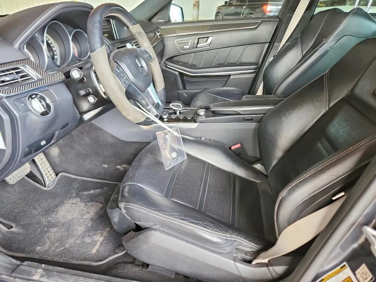 Mercedes-Benz E 63 AMG S, снимка 7 - Автомобили и джипове - 54411824