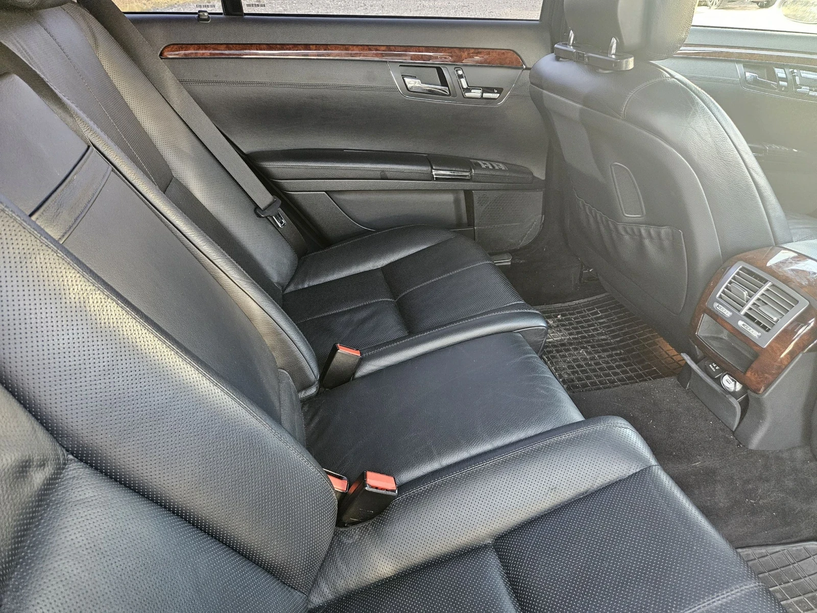 Mercedes-Benz S 500 Лимозина, снимка 9 - Автомобили и джипове - 54767534
