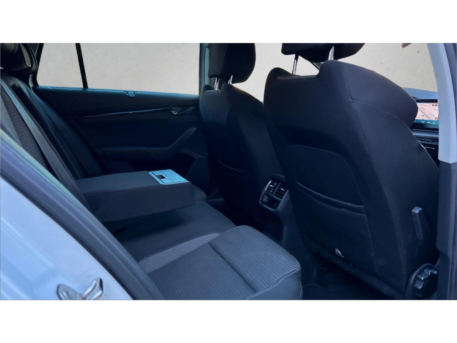 Skoda Octavia 2. 0 TDi DSG 150 k. c., Месечна вноска от 255  , снимка 10 - Автомобили и джипове - 54864815