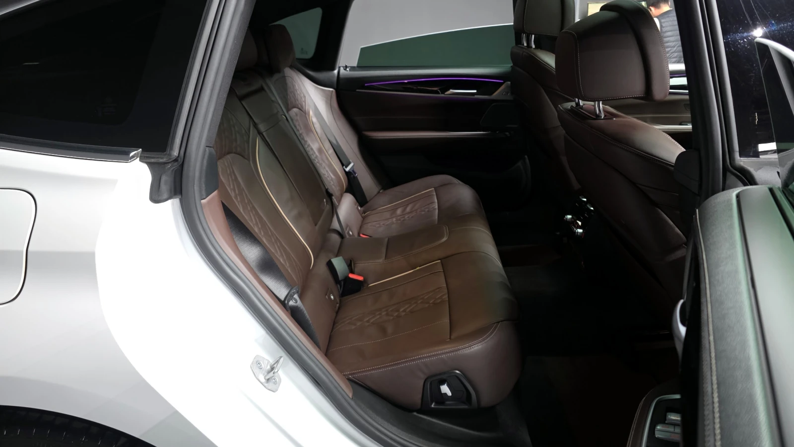 BMW 630 M PKG* DISTRONIC* HEADUP* ПОДГРЕВИ* ШИБИДАХ, снимка 15 - Автомобили и джипове - 54983492