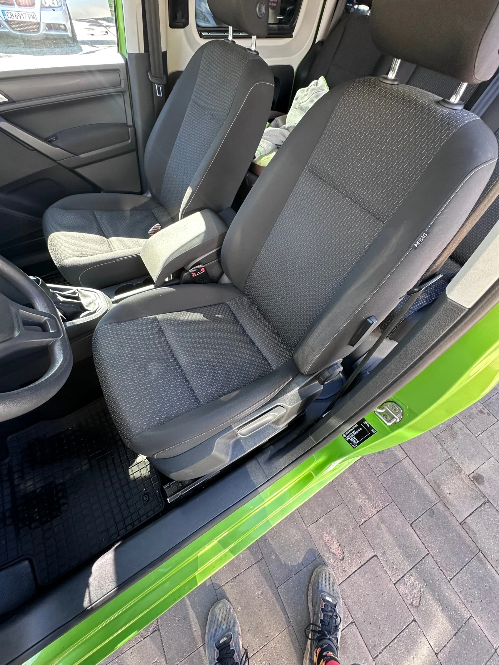 VW Caddy, снимка 10 - Автомобили и джипове - 55179752