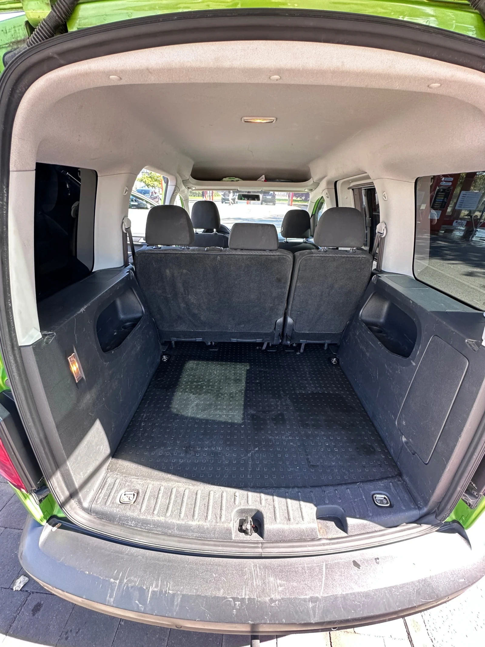 VW Caddy, снимка 8 - Автомобили и джипове - 55179752