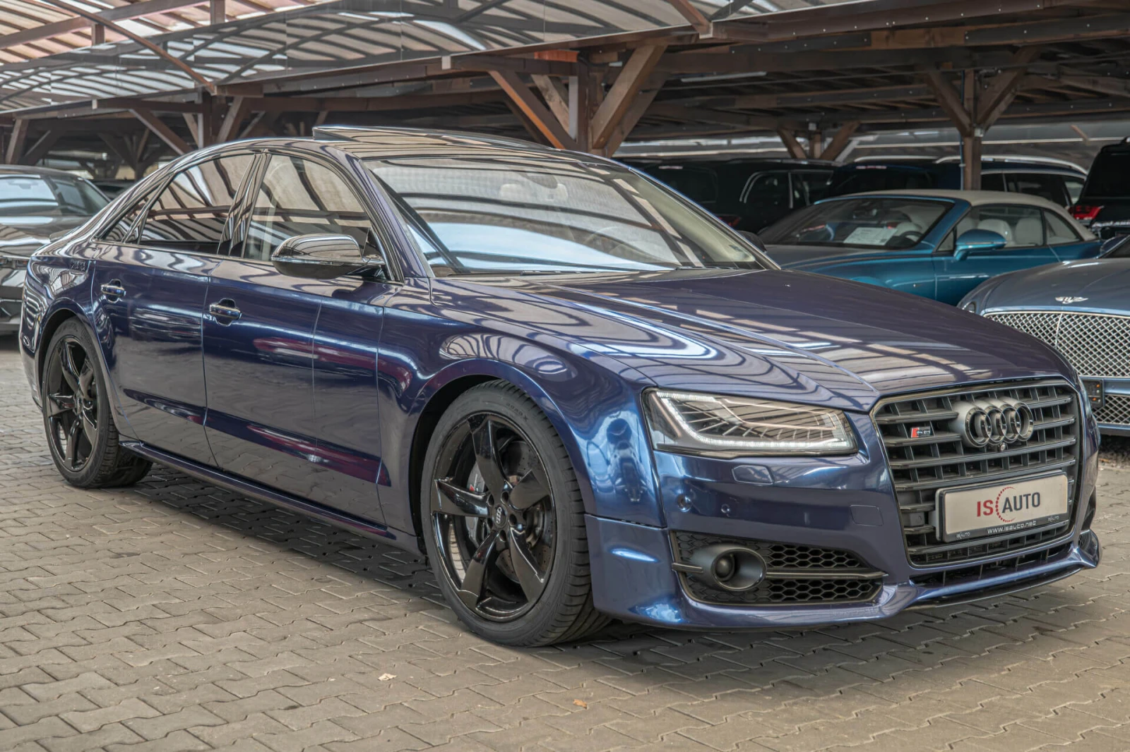 Audi S8 Matrix/Bose/Обдухване/Quattro/Алкантар, снимка 3 - Автомобили и джипове - 55341053