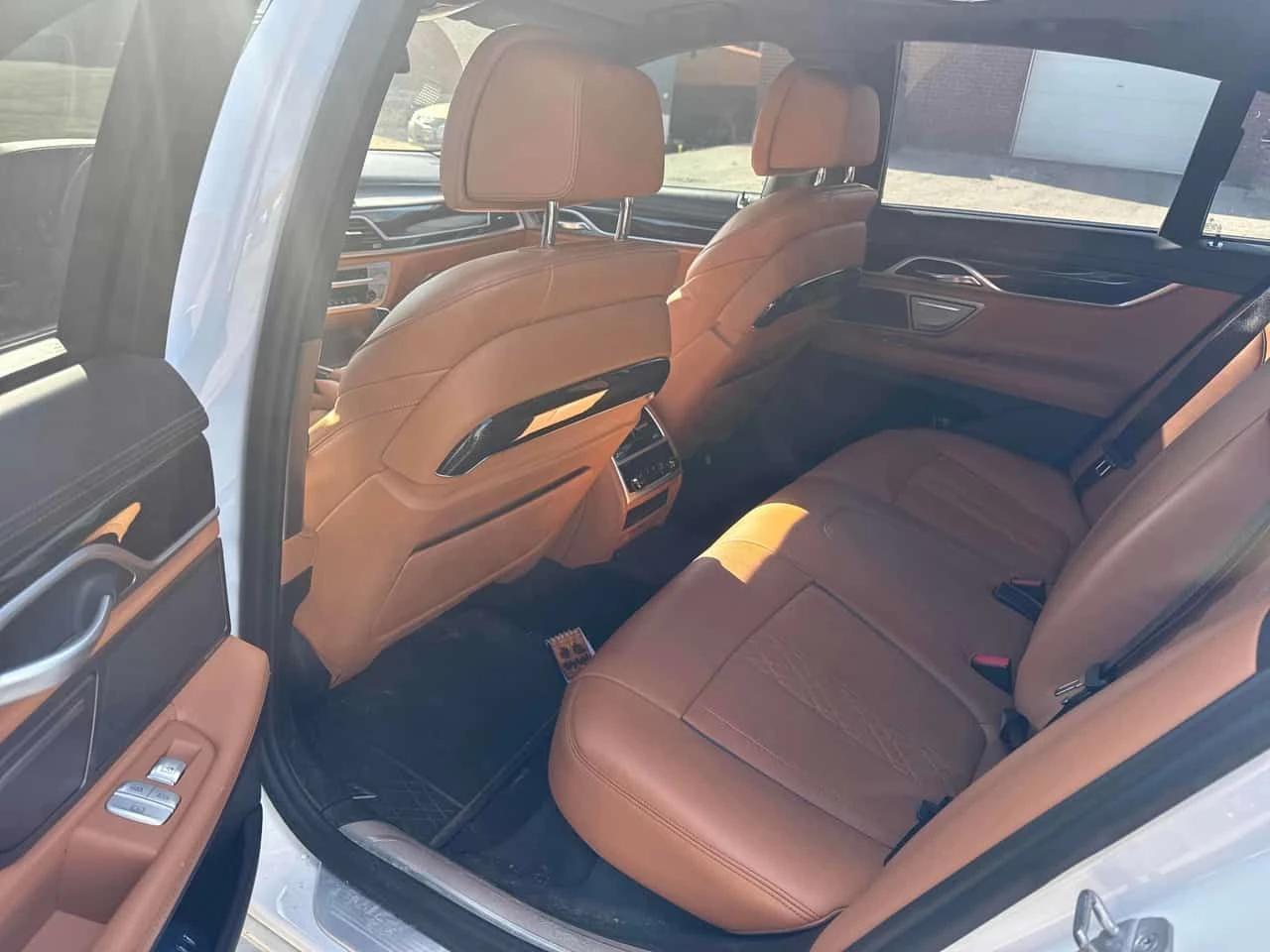 BMW 750 * xDrive * CARFAX * ��������� * ��������� * ������ | Mobile.bg � ����������� 10