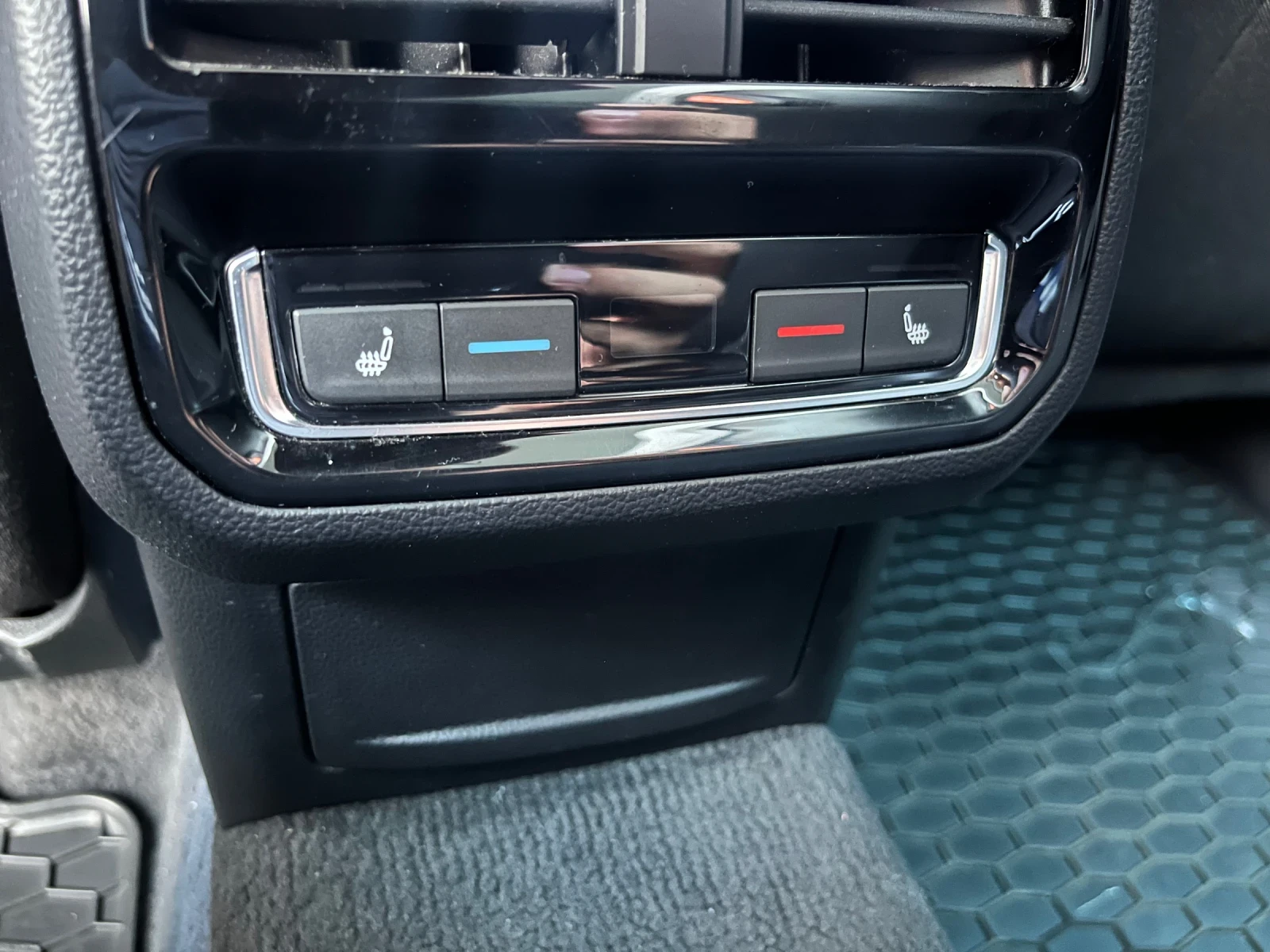 VW Passat 2.0 TDI 4motion, снимка 12 - Автомобили и джипове - 55411655