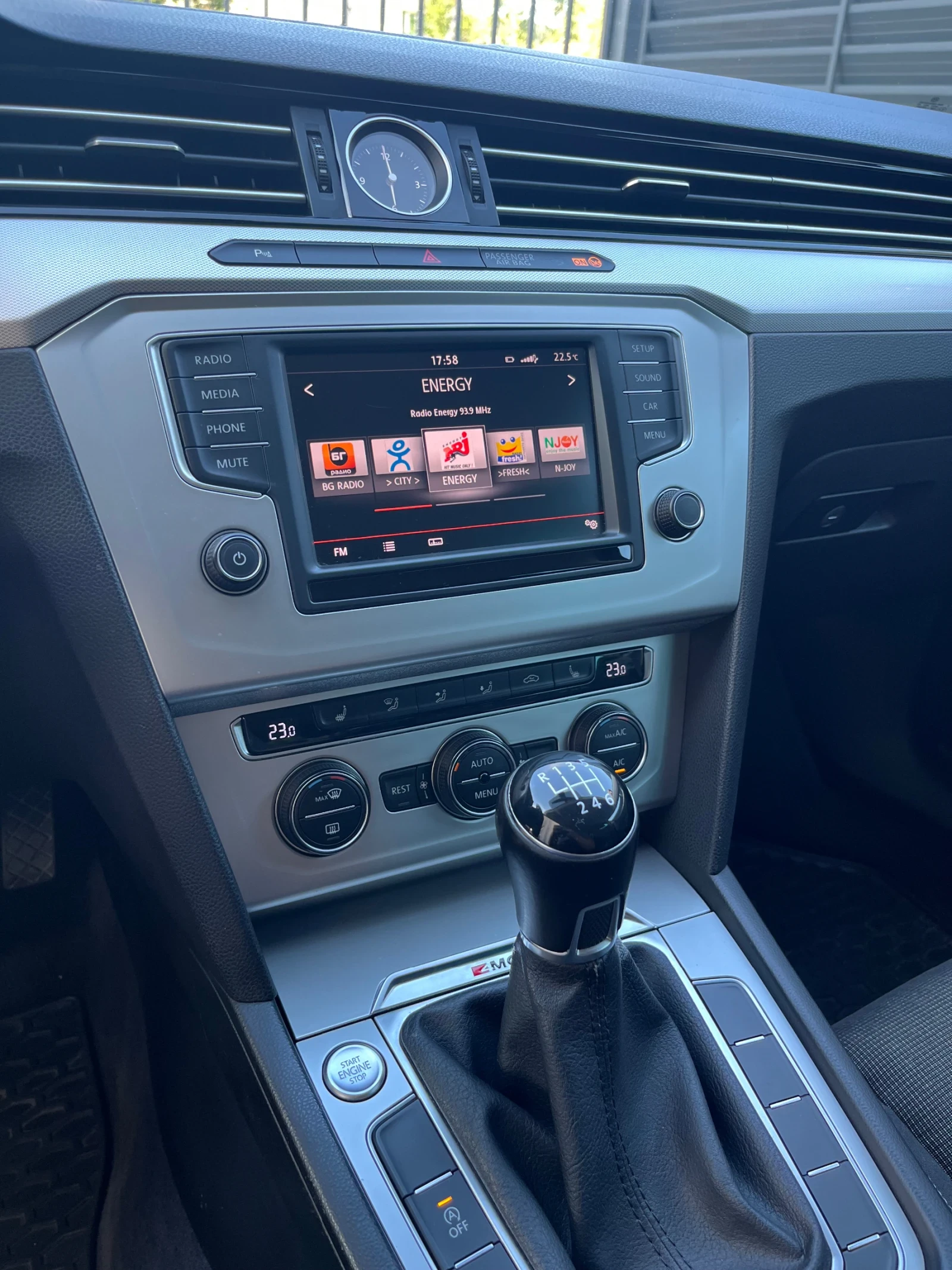 VW Passat 2.0 TDI 4motion, снимка 10 - Автомобили и джипове - 55411655