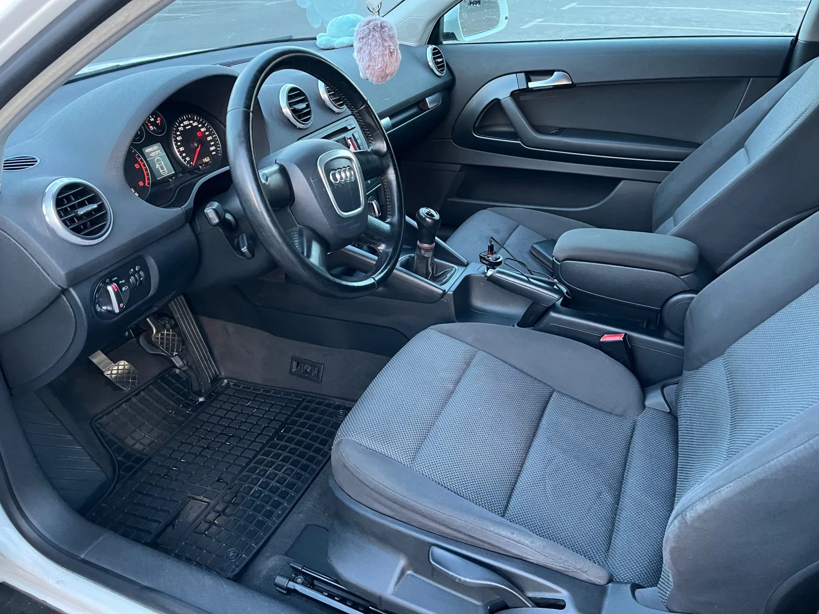 Audi A3 1.6 TDI 105 HP, снимка 9 - Автомобили и джипове - 55832984