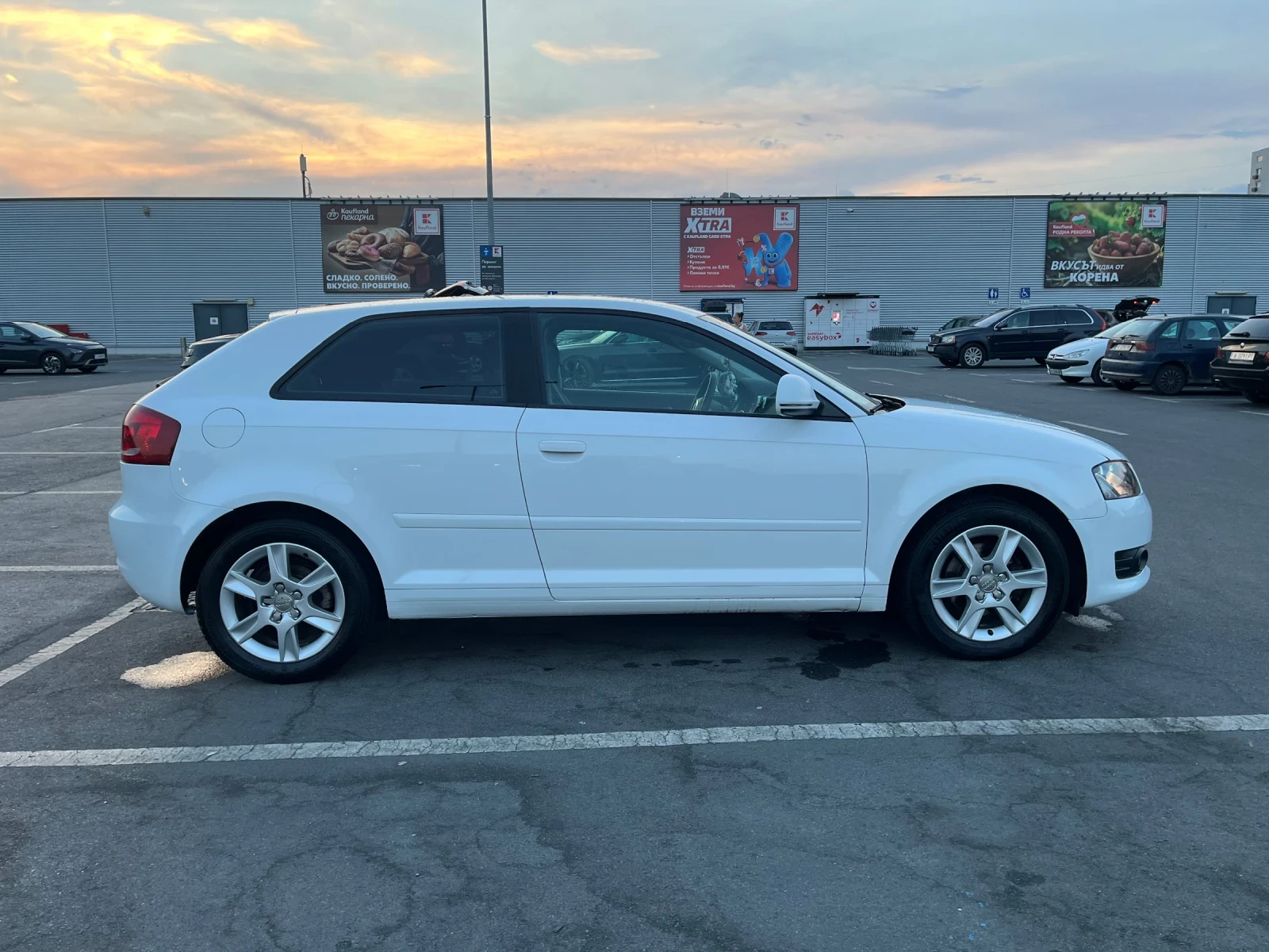 Audi A3 1.6 TDI 105 HP, снимка 2 - Автомобили и джипове - 55832984