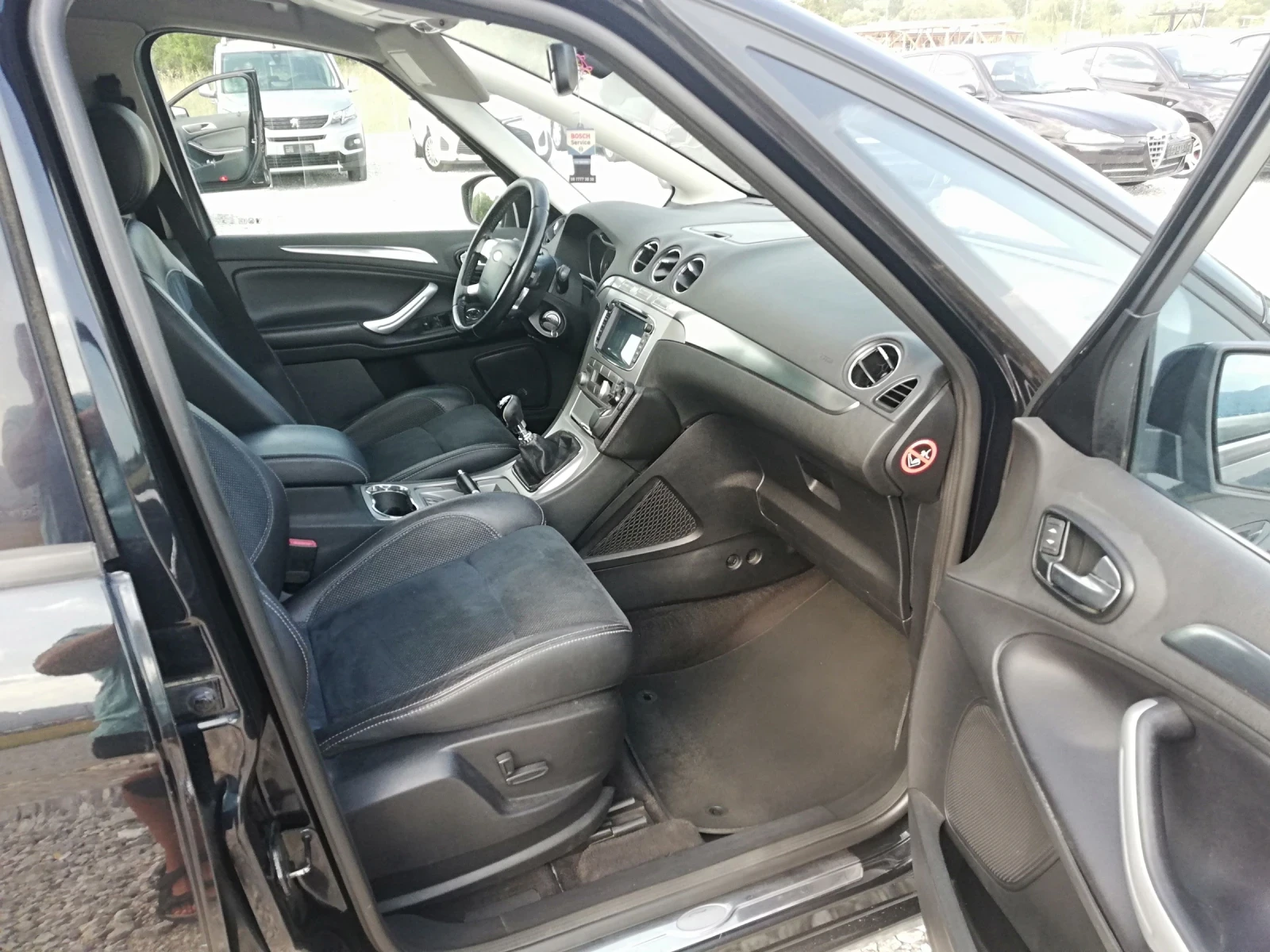 Ford S-Max 2.0HDI KLI NAVI, снимка 12 - Автомобили и джипове - 55899263
