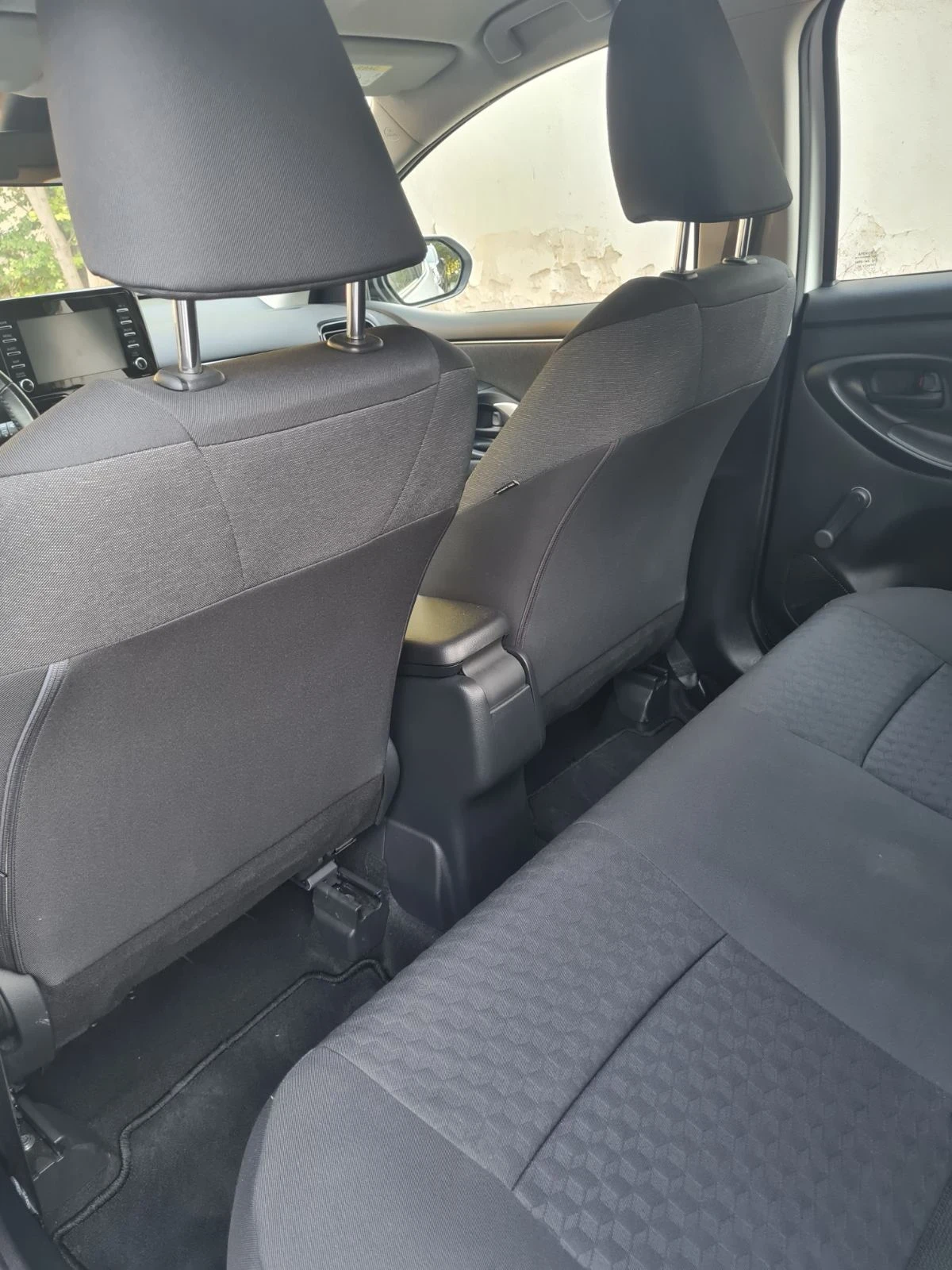 Toyota Yaris, снимка 7 - Автомобили и джипове - 56060362