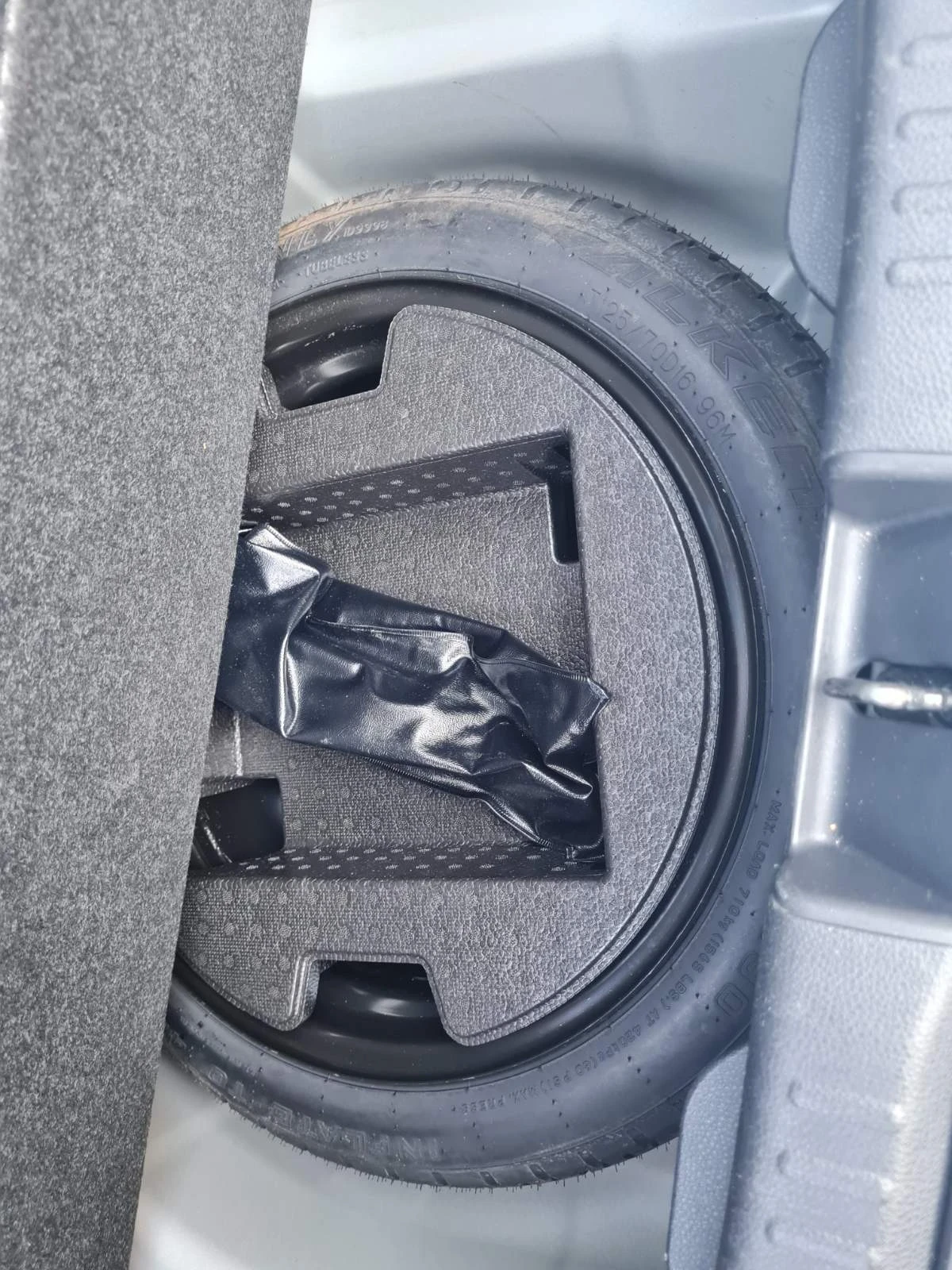 Toyota Yaris, снимка 10 - Автомобили и джипове - 56060362