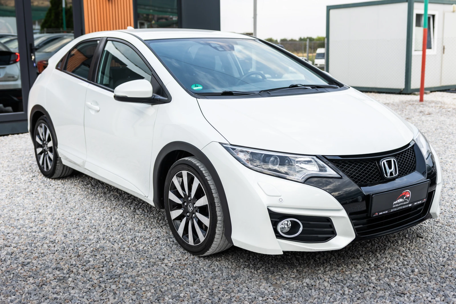 Honda Civic 1.8i-VTEC::Elegance, снимка 3 - Автомобили и джипове - 56083025