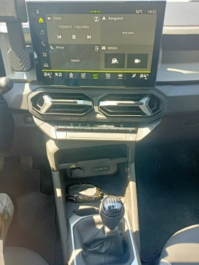 Dacia Bigster 1999Евро за получаване, 1.2TCE ECO-G Jurney - газ, снимка 12