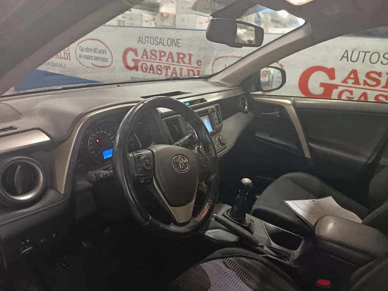 Toyota Rav4 2.0 D EURO 5B, снимка 10 - Автомобили и джипове - 48118274