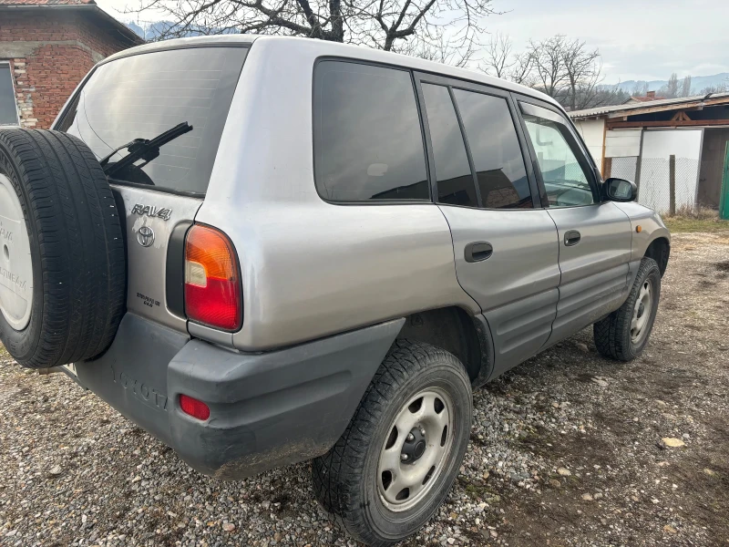 Toyota Rav4, снимка 4 - Автомобили и джипове - 48827035