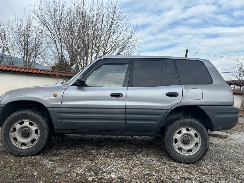 Toyota Rav4, снимка 1 - Автомобили и джипове - 48827035