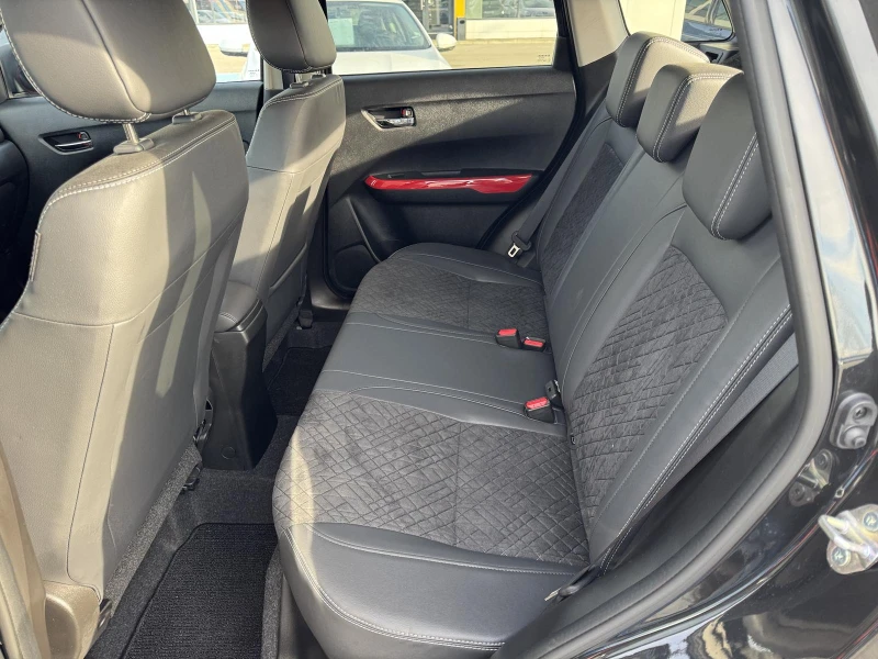 Suzuki Vitara 1.5 HYBRID, снимка 12 - Автомобили и джипове - 52827187