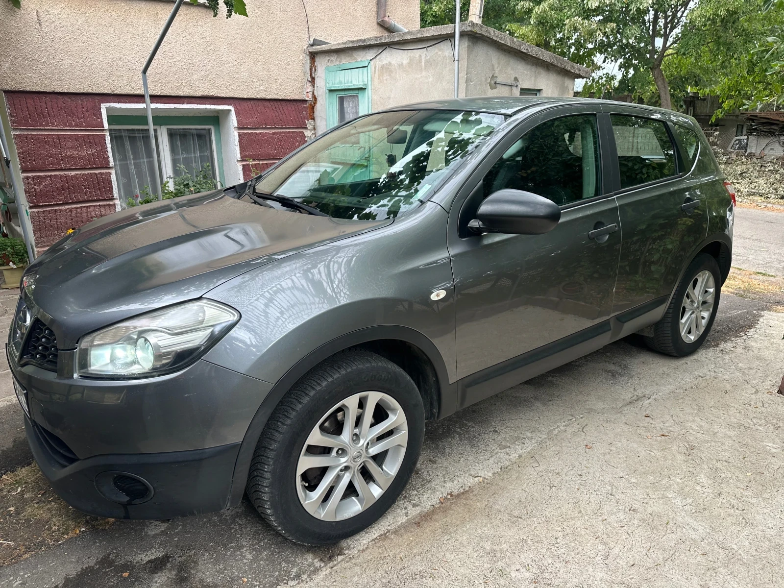 Nissan Qashqai Хечбек - изображение 5