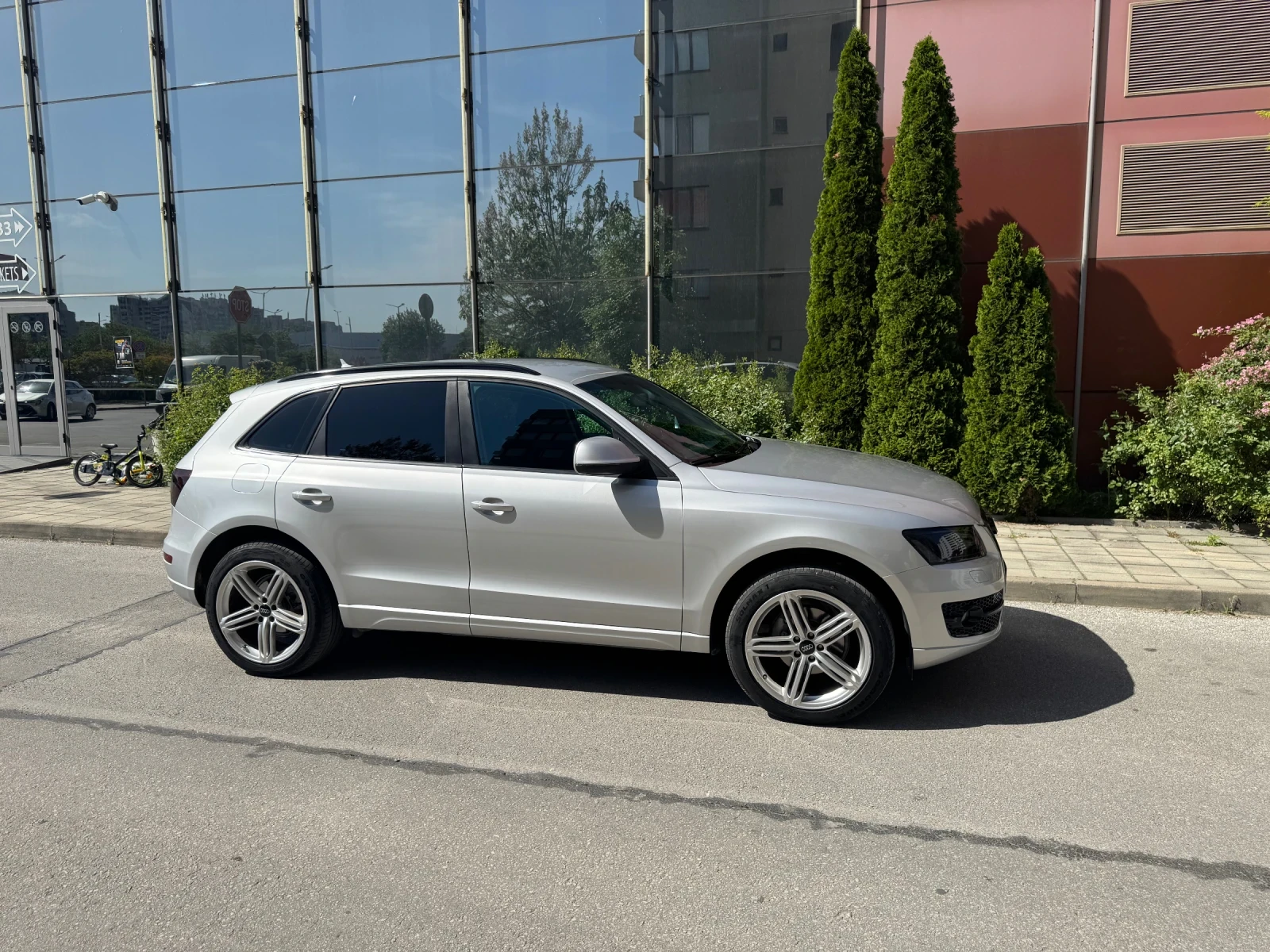 Audi Q5 2.0TDI - изображение 2