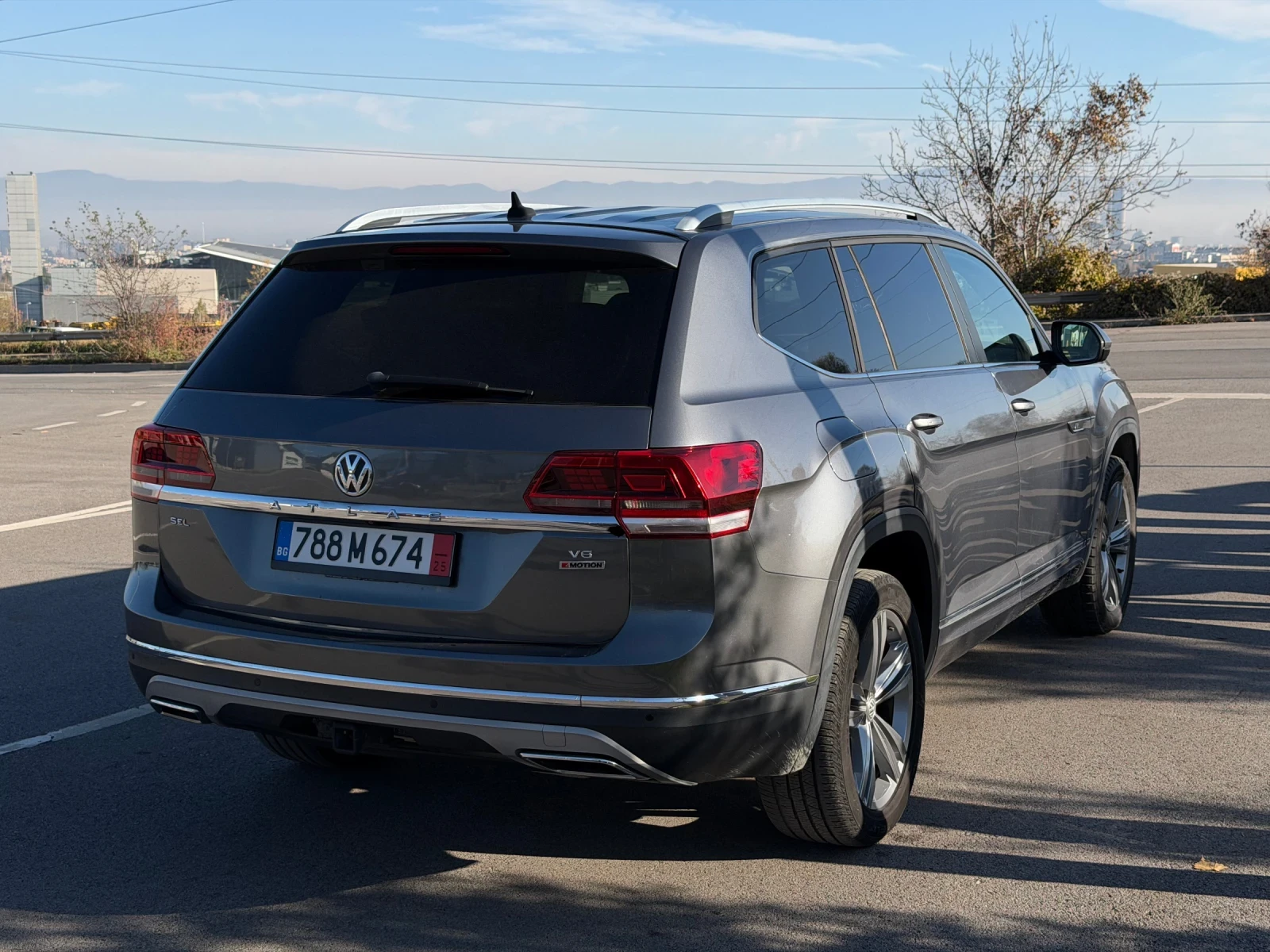 VW Atlas 3.6 V6 SEL R-Line 7  | Mobile.bg   4