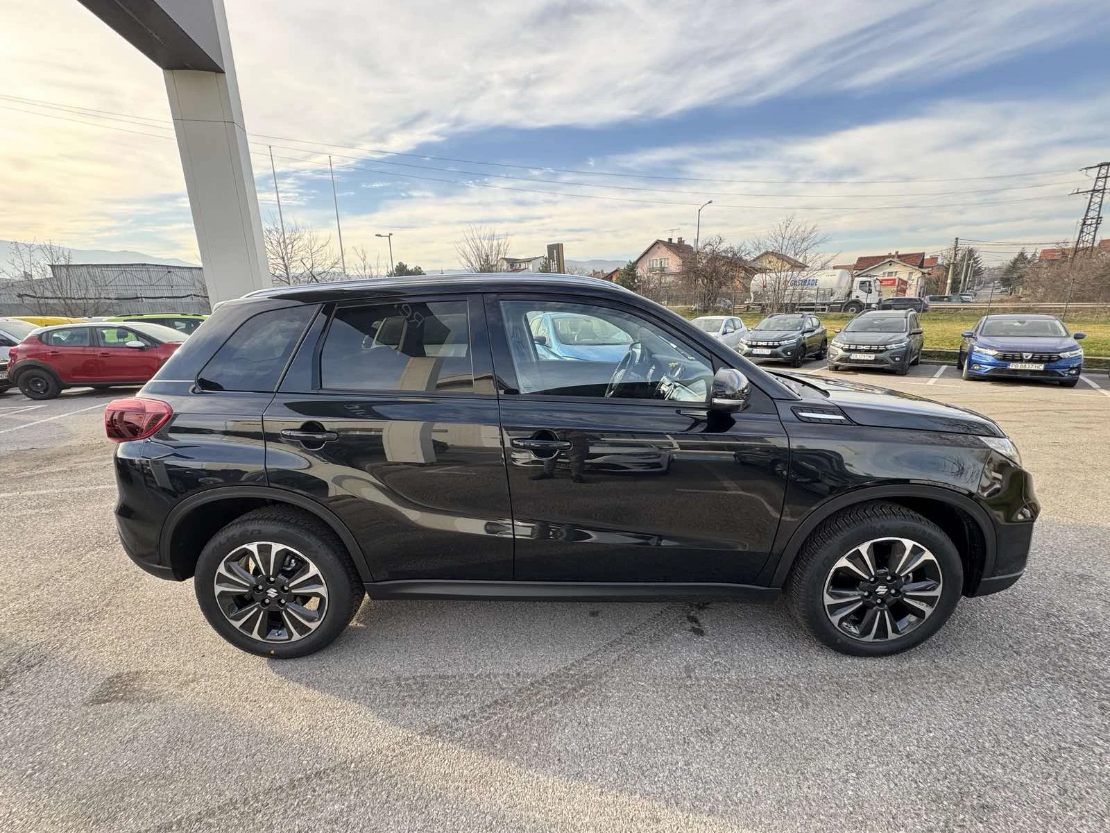 Suzuki Vitara 1.5 HYBRID - изображение 7