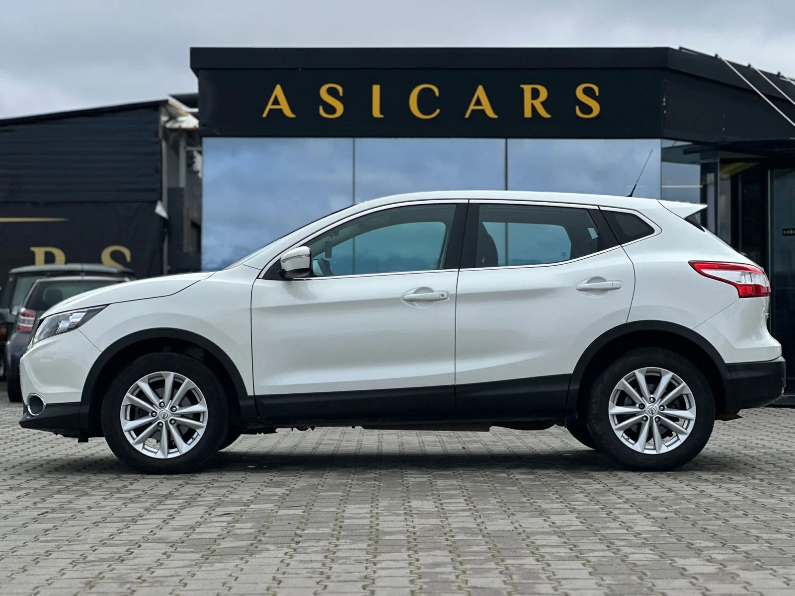 Nissan Qashqai / 1.5 DCI / EURO 5 / TOP /, снимка 2 - Автомобили и джипове - 54027663