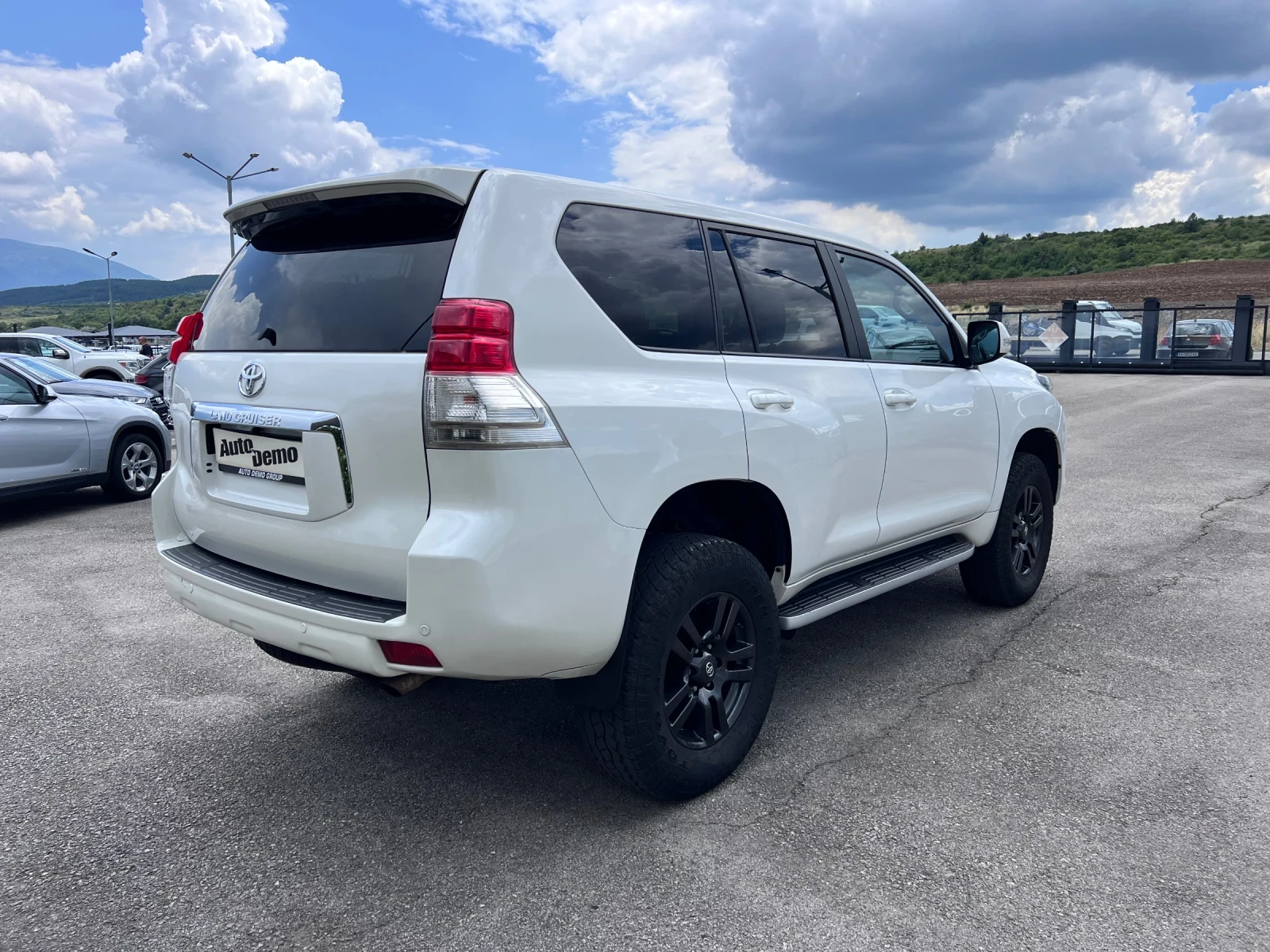 Toyota Land cruiser 3.0 D4D* 7-Места* , снимка 4 - Автомобили и джипове - 54303063