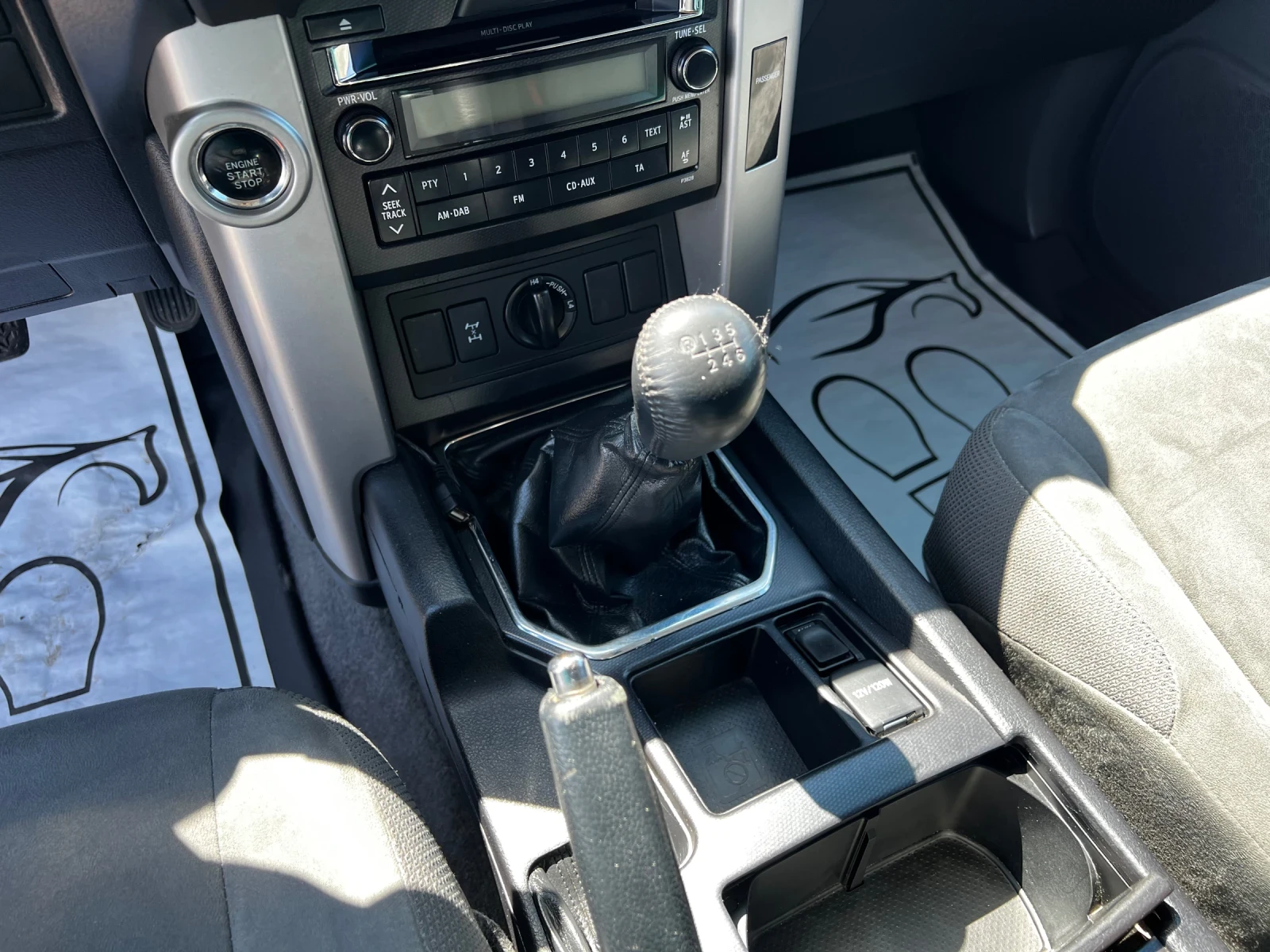 Toyota Land cruiser 3.0 D4D* 7-Места* , снимка 10 - Автомобили и джипове - 54303063