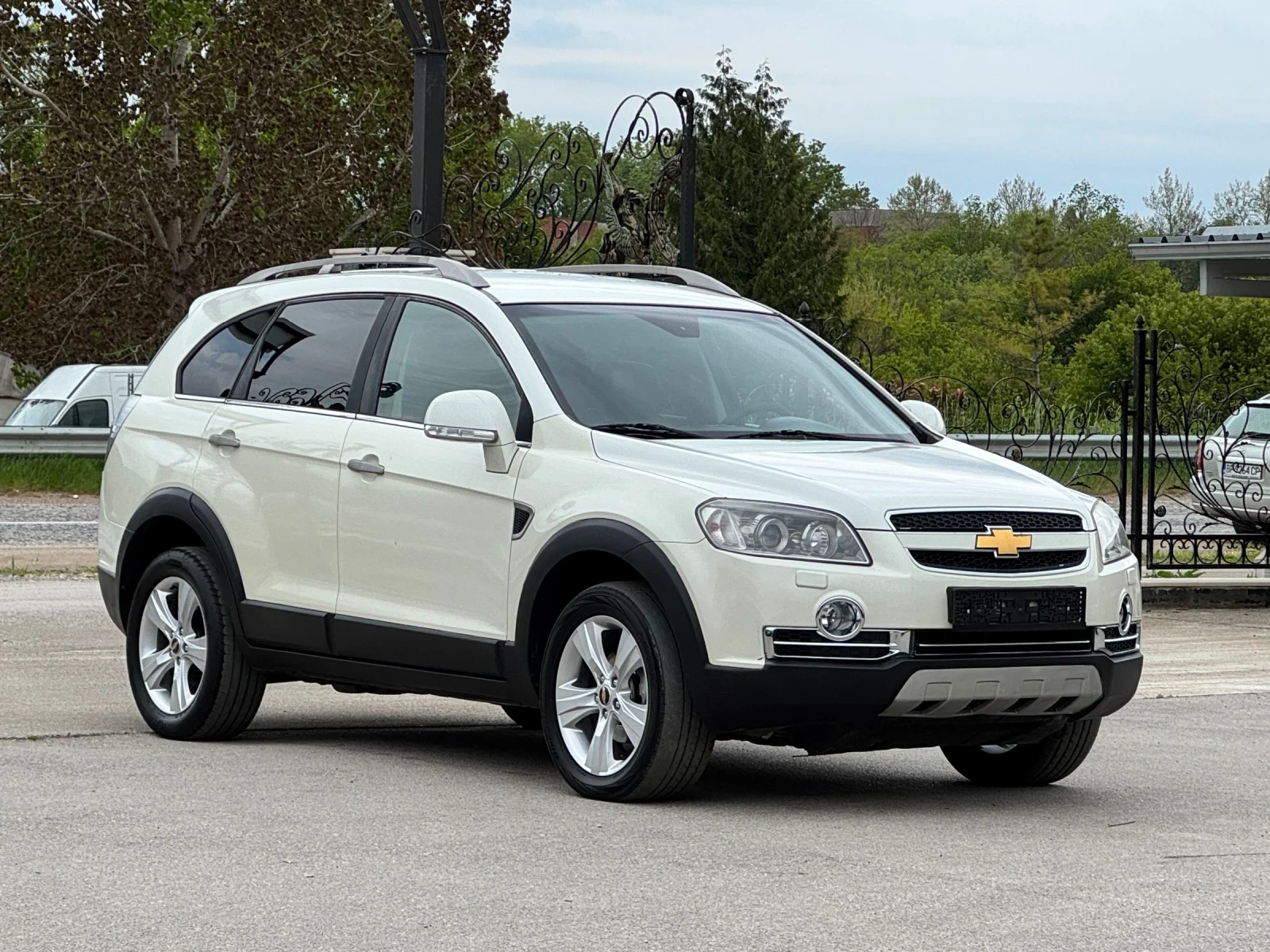 Chevrolet Captiva 2.0VCDI 4x4 6+ 1 АВТОМАТ ИТАЛИЯ, снимка 3 - Автомобили и джипове - 54374313