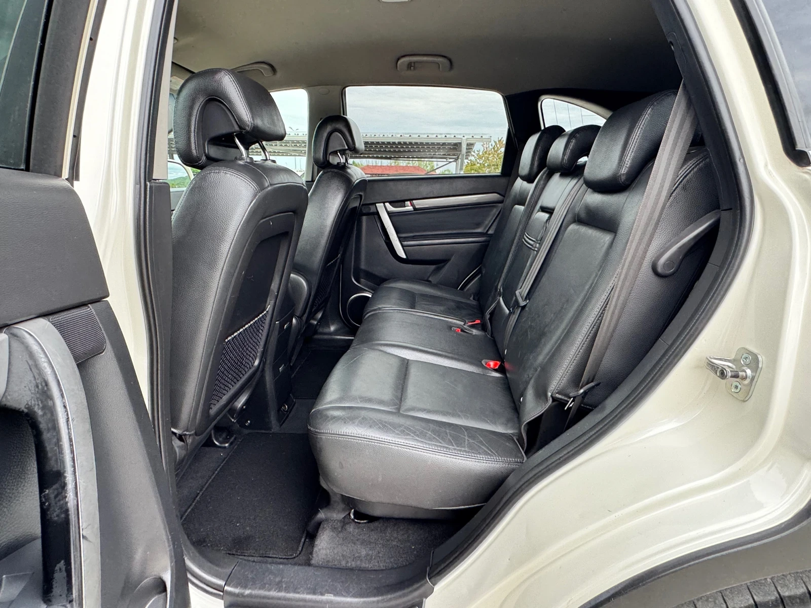 Chevrolet Captiva 2.0VCDI 4x4 6+ 1 АВТОМАТ ИТАЛИЯ, снимка 7 - Автомобили и джипове - 54374313