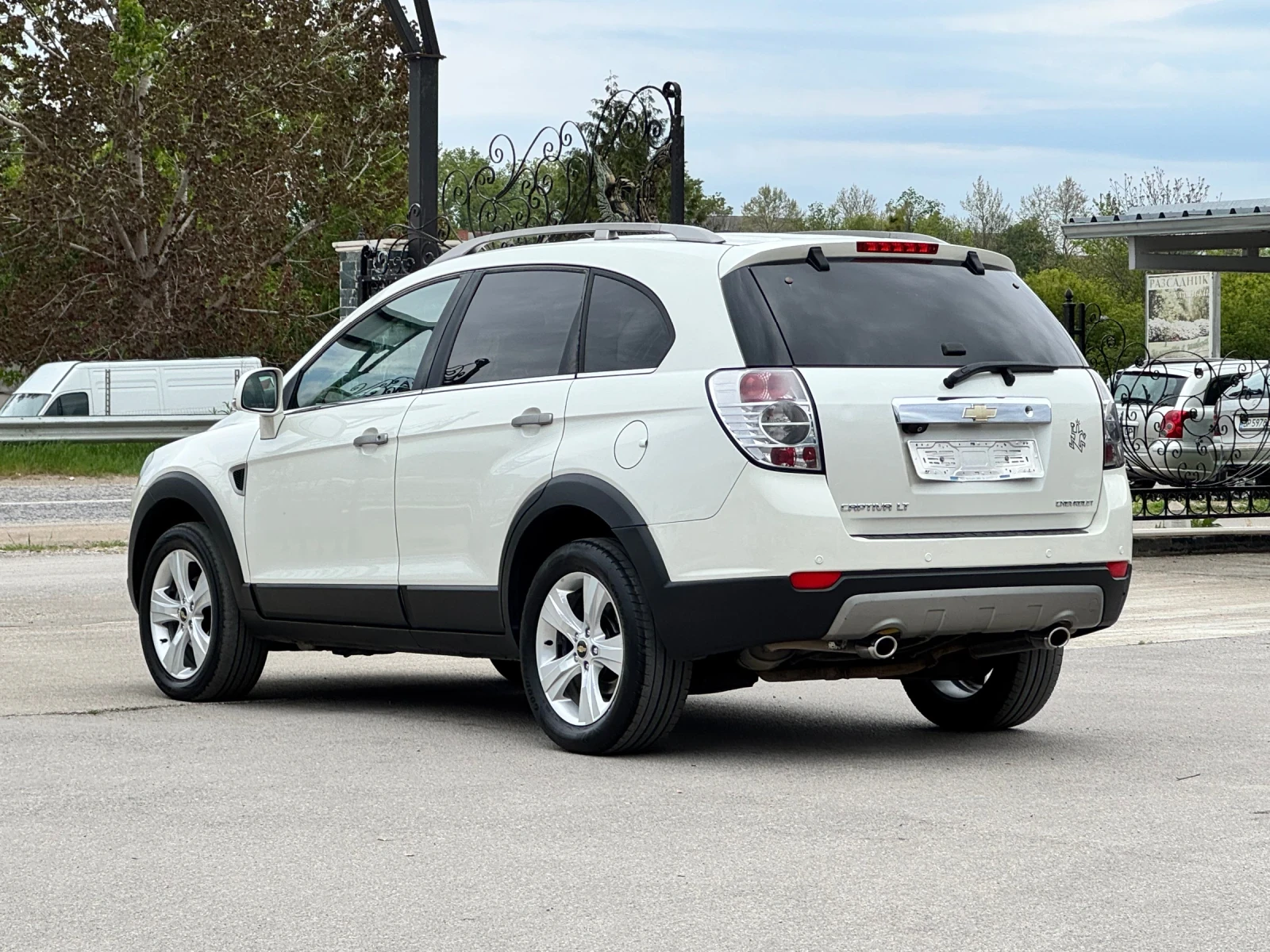 Chevrolet Captiva 2.0VCDI 4x4 6+ 1 АВТОМАТ ИТАЛИЯ, снимка 13 - Автомобили и джипове - 54374313